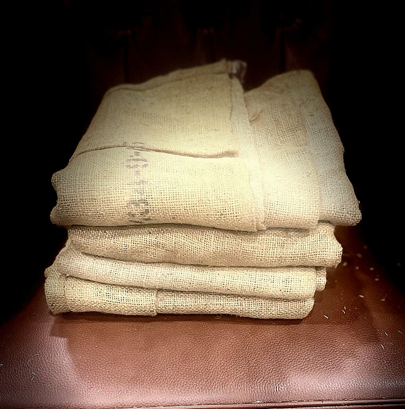 Lot of 4 Vintage Burlap Bags 20 x 38 Inch Natural Jute Arts & Krafts, Decor Lot of 4 Vintage Burlap Bags 20 x 38 Inch Natural Jute Arts & Krafts, Decor
