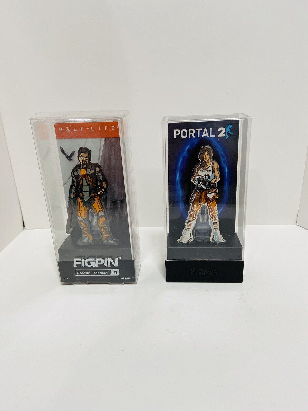 FiGPiN Portal 2 Chell #40 & Gordon Freeman Half Life 2 #41 Valve Rare Open Box