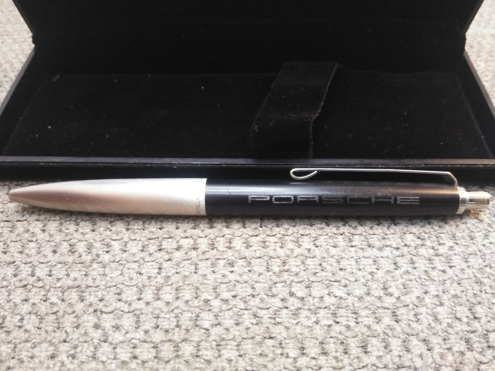 VTG. MONTBLANC Carrera Ballpoint Pen N° 592 perfect BLACK & MATE STEEL VTG. MONTBLANC Carrera Ballpoint Pen N° 592 perfect BLACK & MATE STEEL