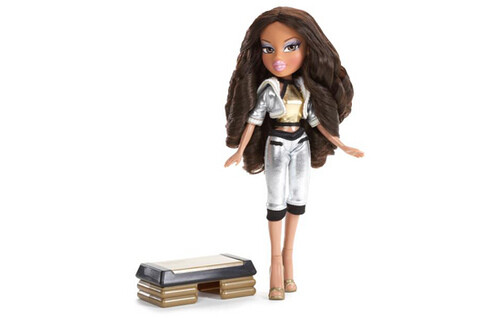 BRATZ Play Sportz Fashionably Fit Yasmin () BRATZ Play Sportz Fashionably Fit Yasmin ()