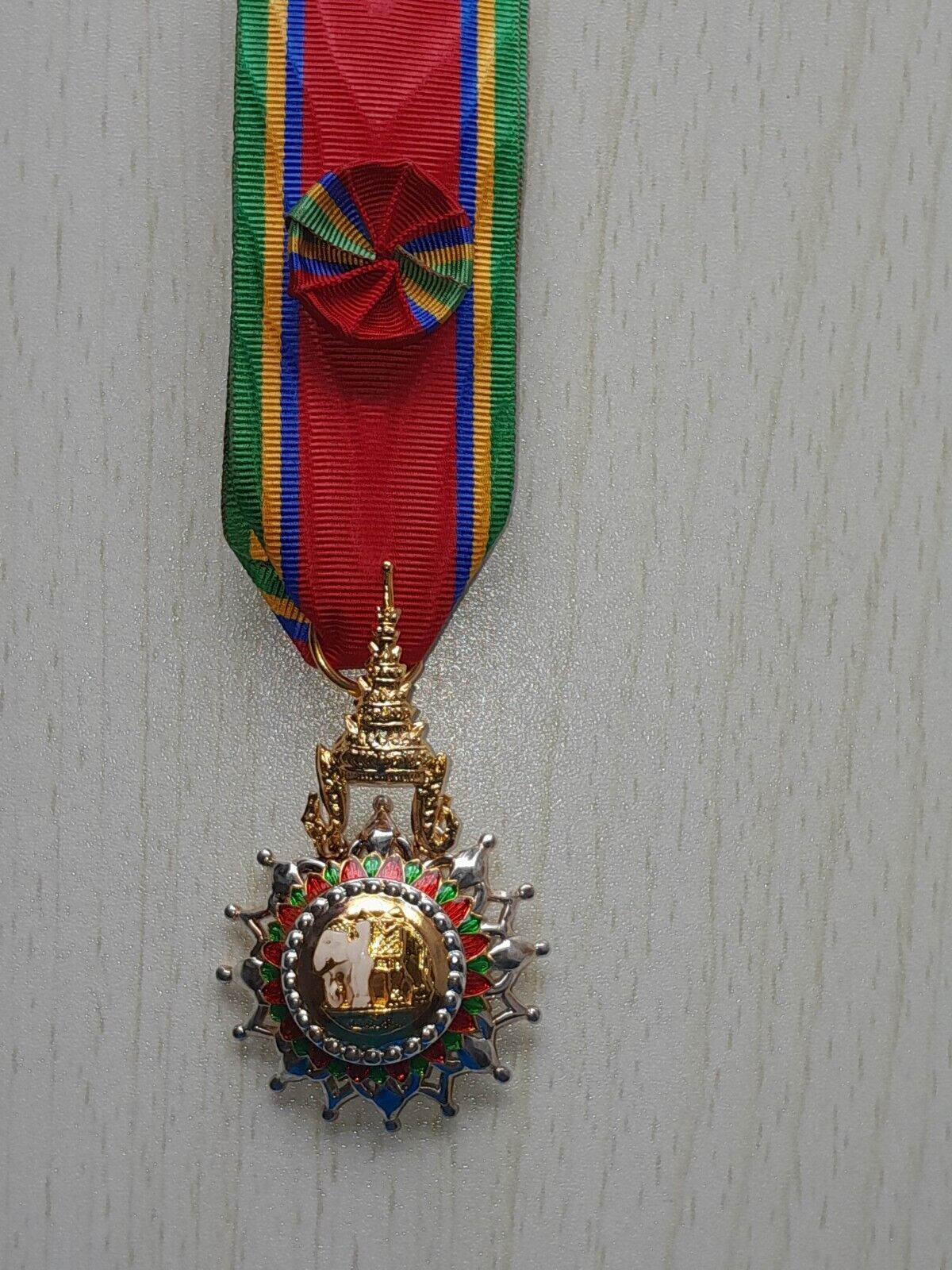 THAILAND ORDER OF THE WHITE ELEPHANT, 4TH CLASS-MINIATURE MEDAL