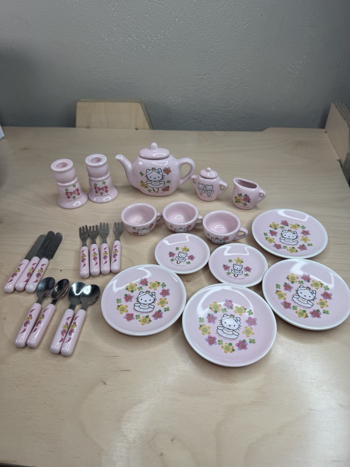 Hello Kitty Mini Tea Set 2002 Sanrio