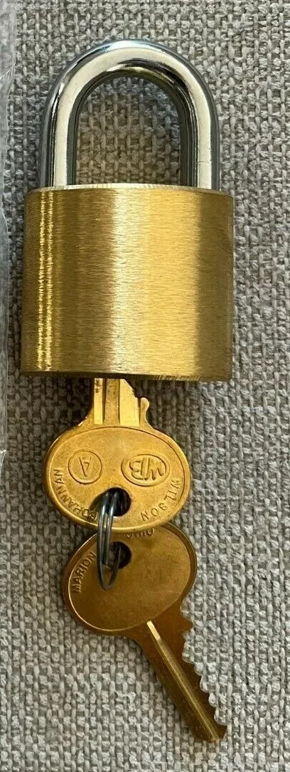 New  Wilson Bohannan WB Padlock Brass Lock Heavy Duty w/ 2 KEYS
