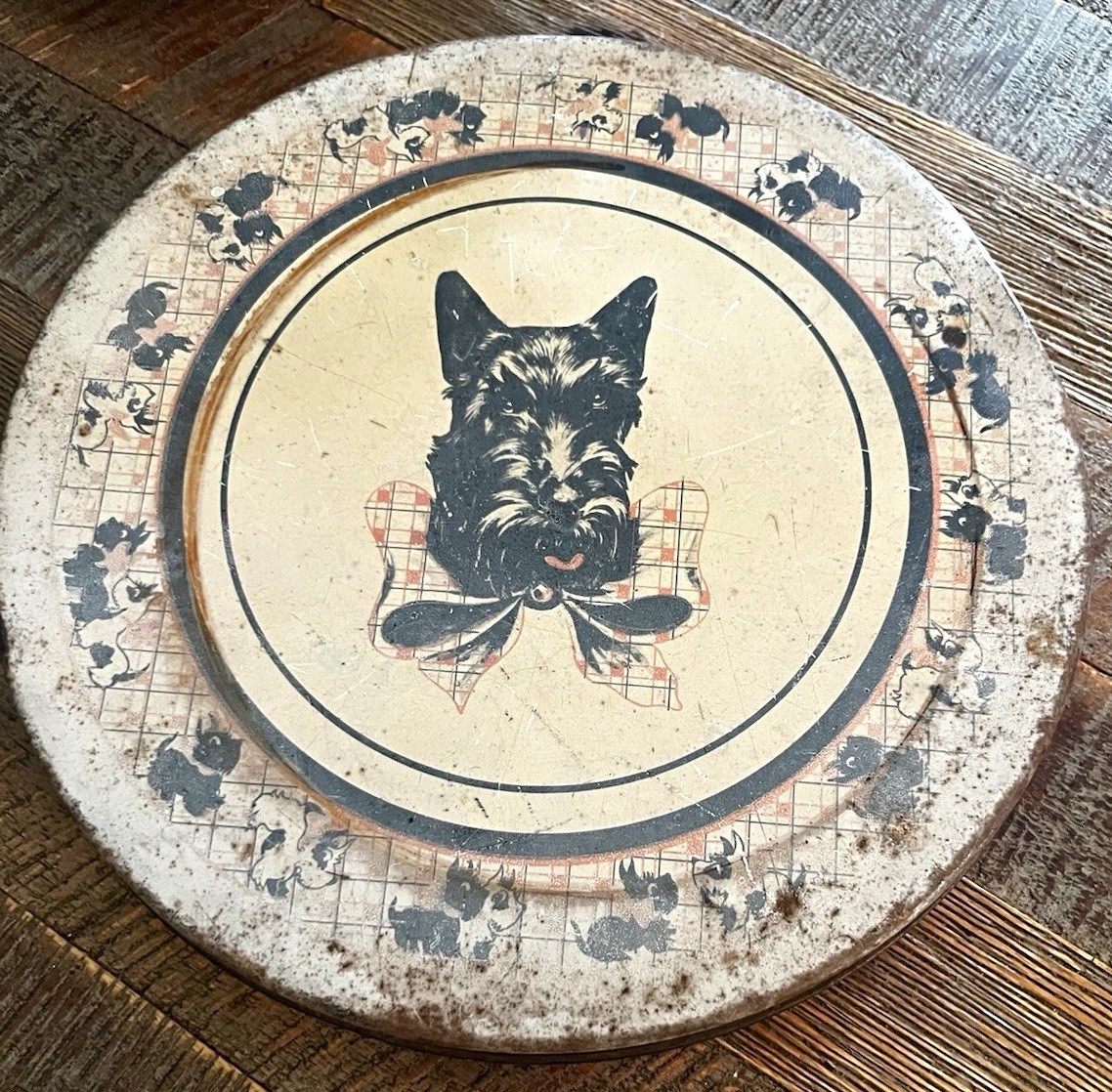 Scottish Terrier Scottie Round Dog Biscuit Candy Tin Box Vintage Cute