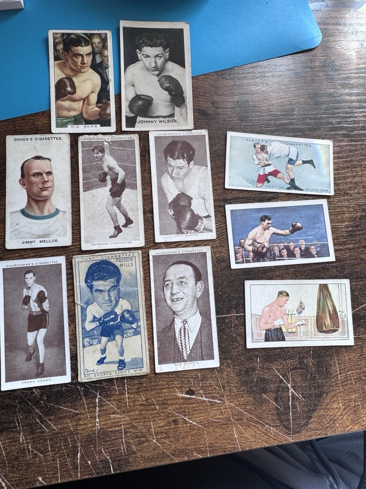 Massive boxing tobacco/cigarette card lot 1909+ Berg, Carpentier, Petersen+