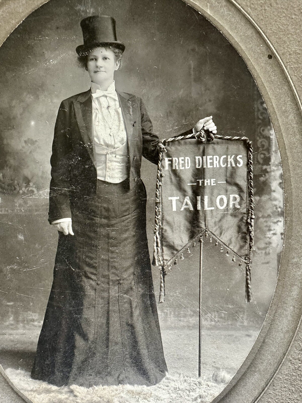 RARE *HUGE* PHOTO BANNER LADY HOLDING TAILOR ADVERTISING SIGN TEXAS PHOTOGRAPHER