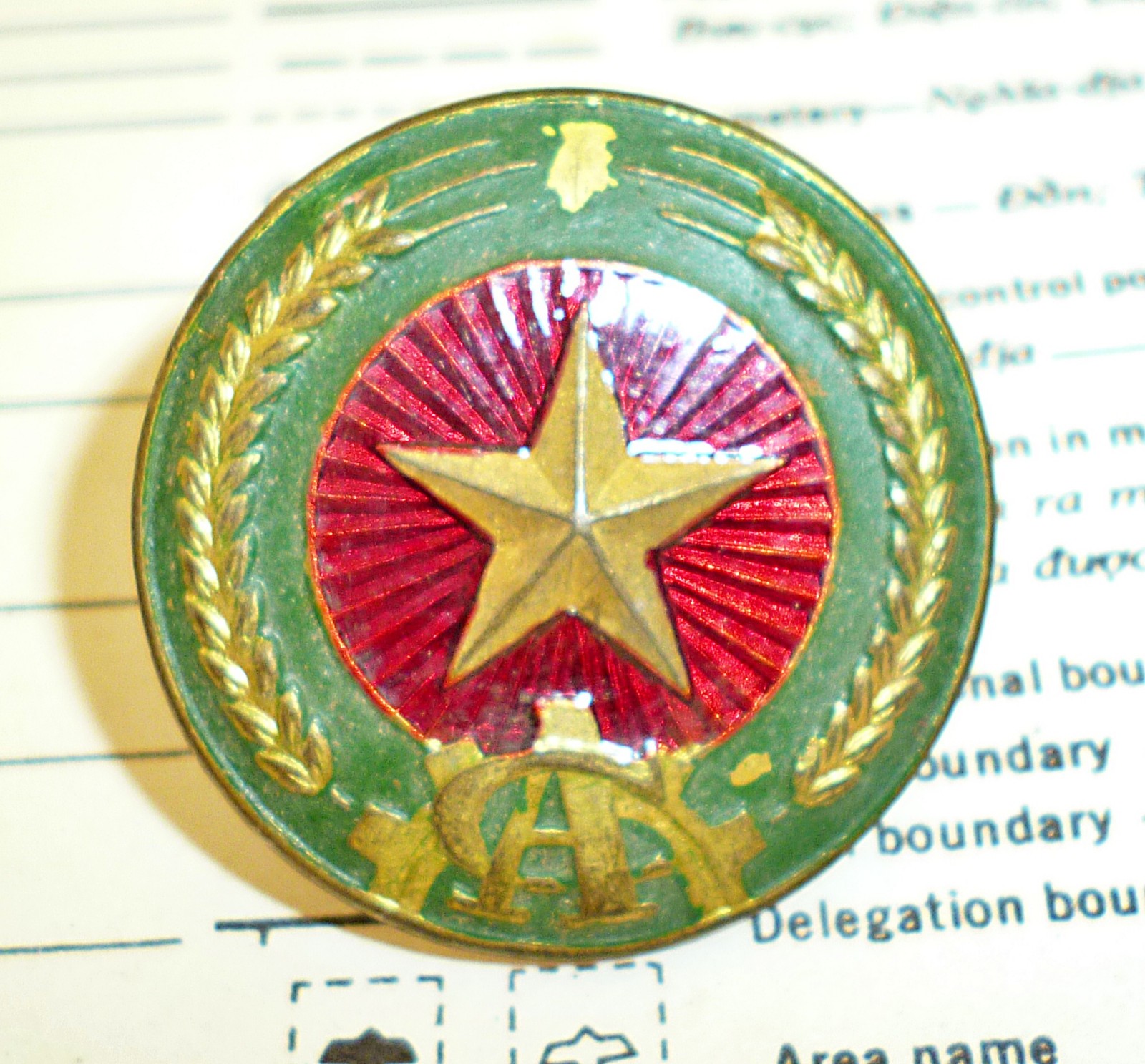 CAP / HAT BADGE - VIET CONG - CONG AN - VC - POW GUARDS - VIETNAM WAR - Q.94