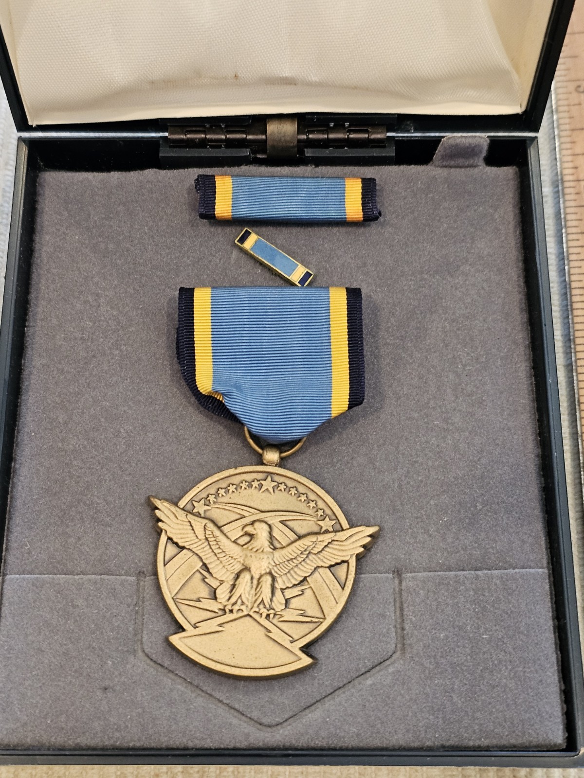 1960s USAF Air Force Vietnam Cold War Aerial Achievement Medal Boxed Set L@@K