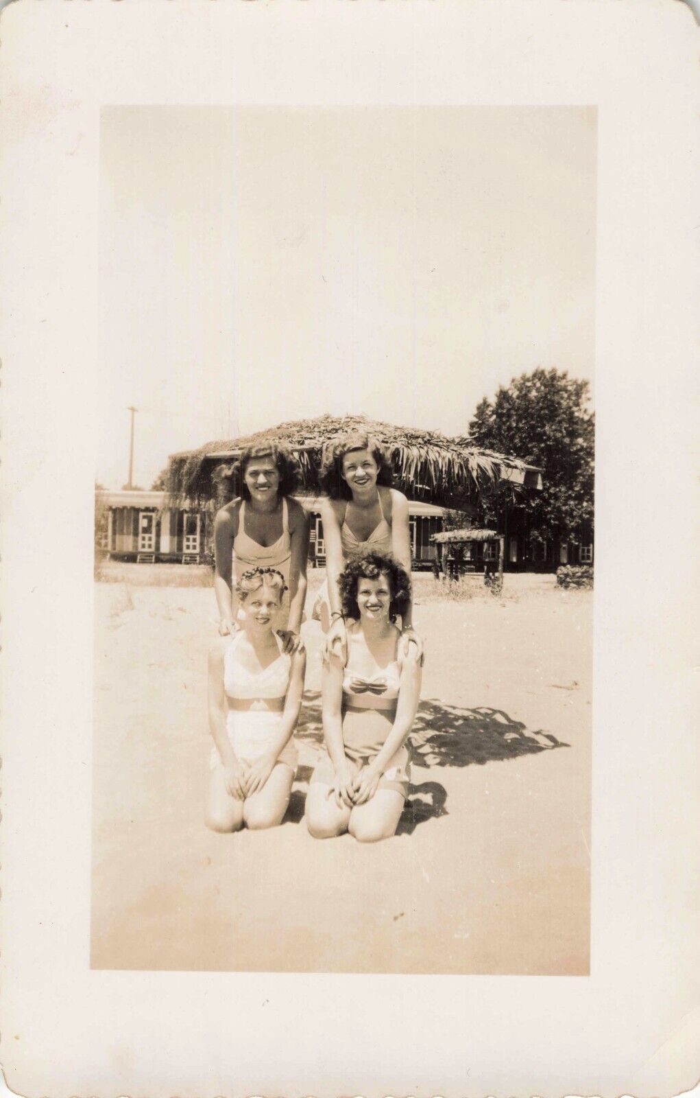 1940s Found Photo Miami Beach, Florida Women Ladies Swimsuit 528