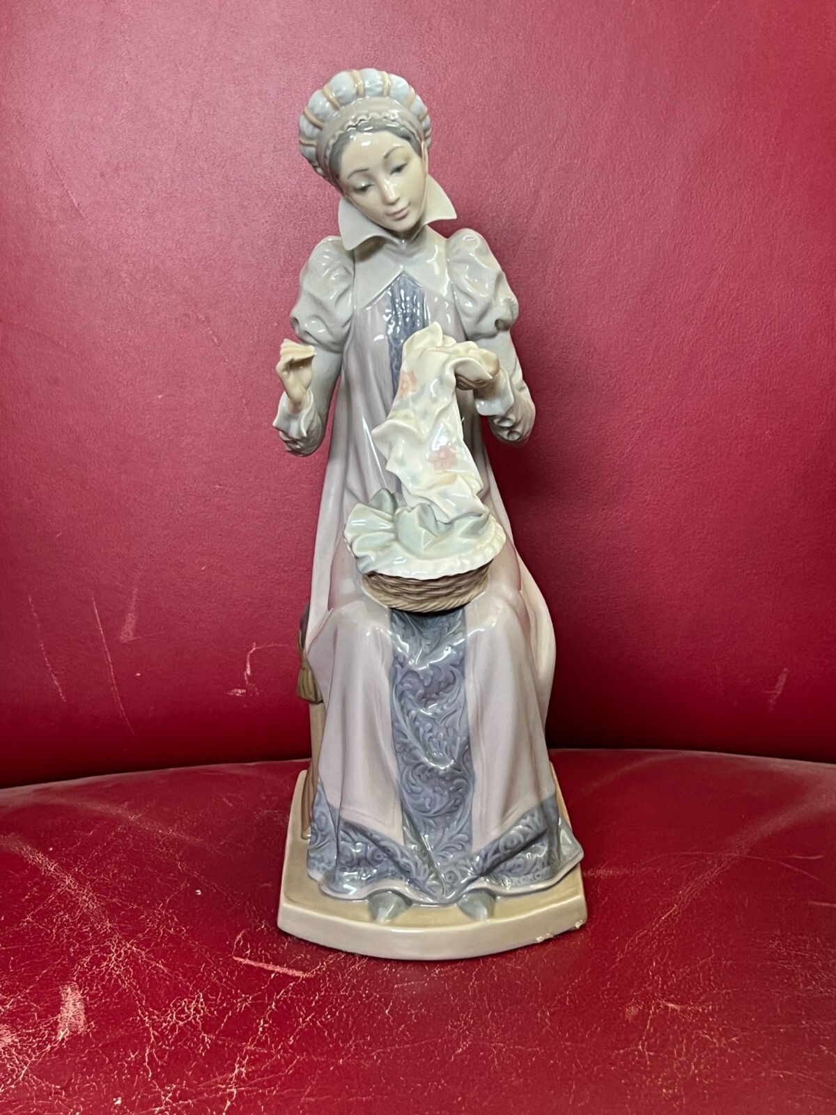 Lladro Figurine 5126 Lladro Figurine 5126