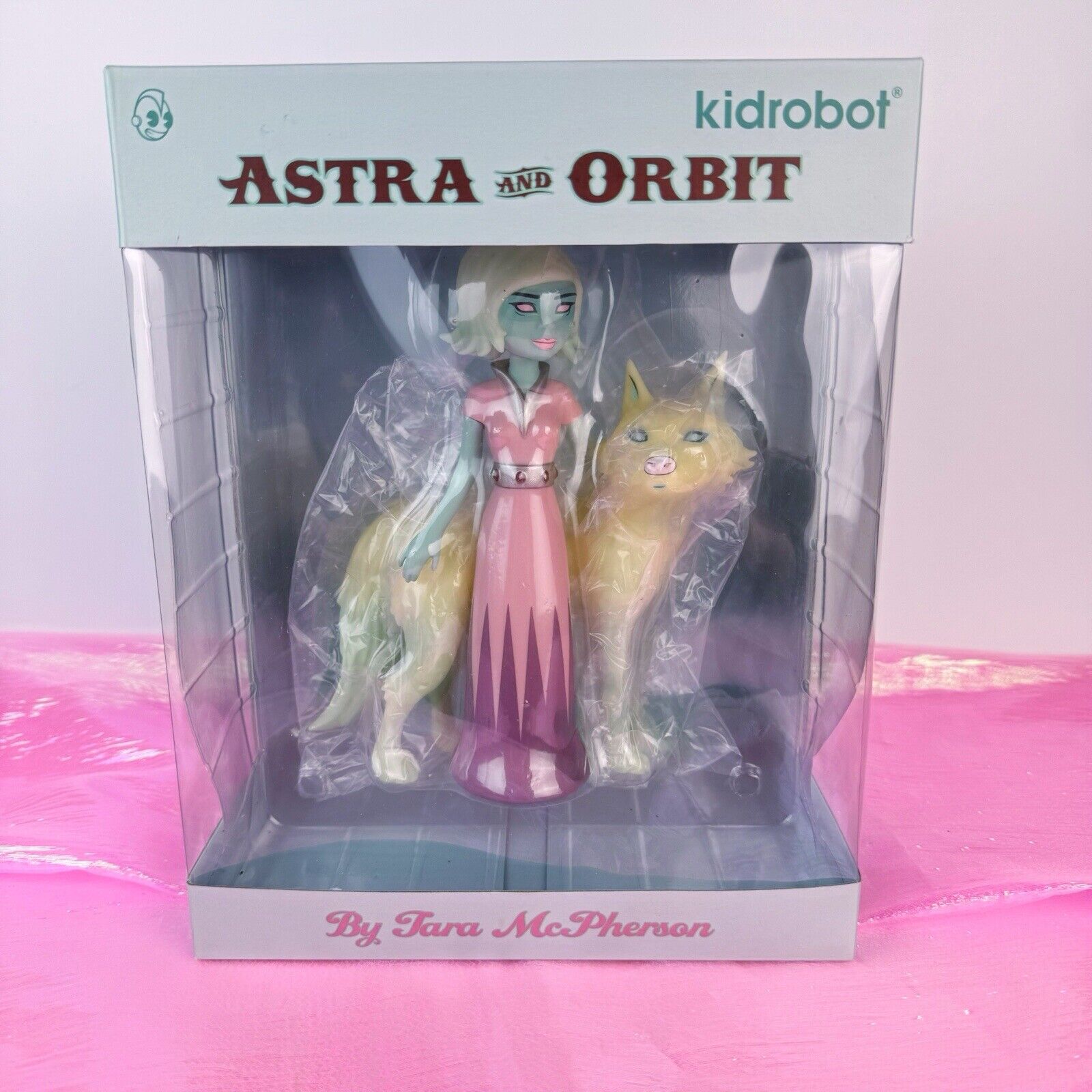 Kidrobot Vinyl Figure Astra and Orbit by Tara McPherson - Art Toy VGUC With Box