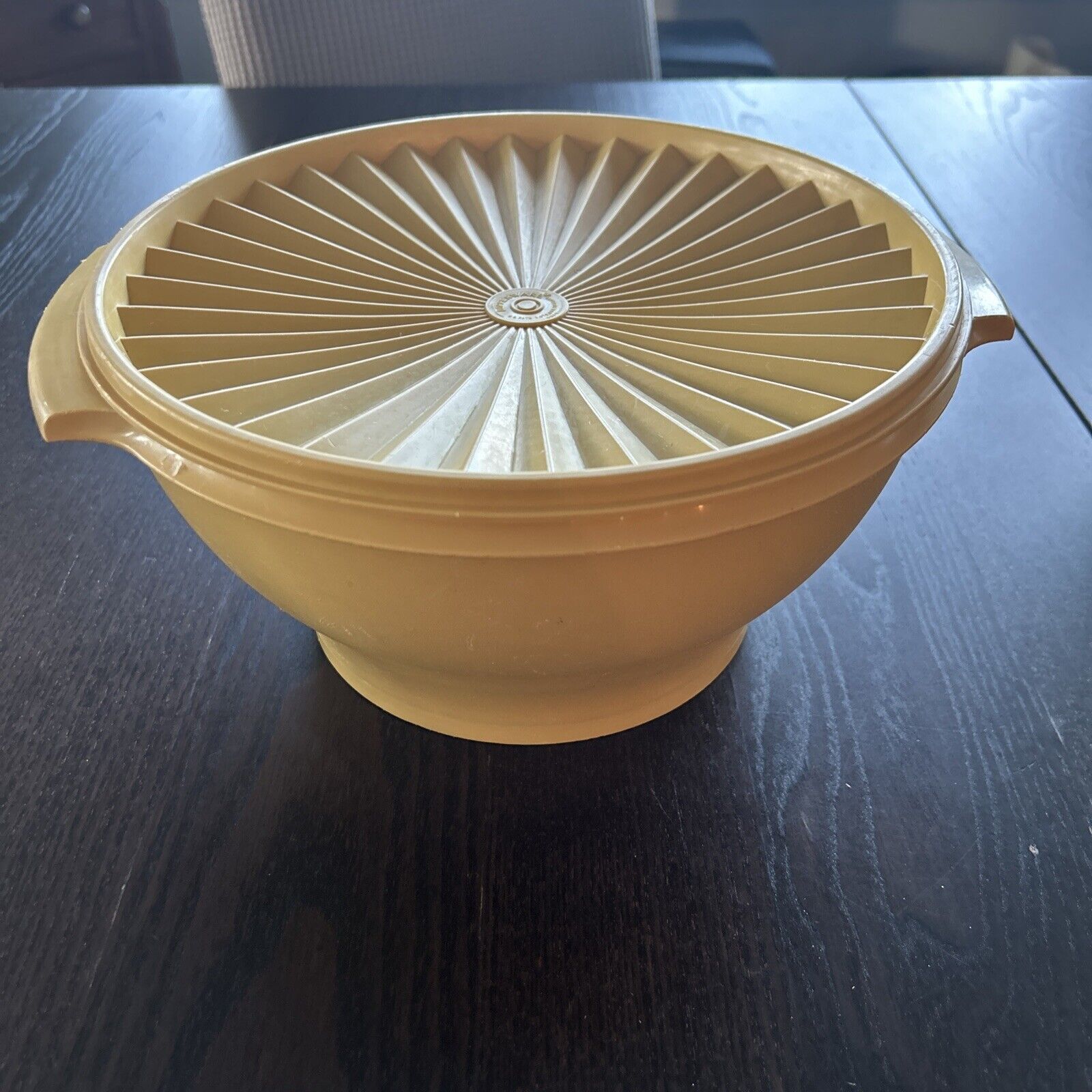 Vintage Tupperware Harvest Gold Round Salad Bowl Container W/lid