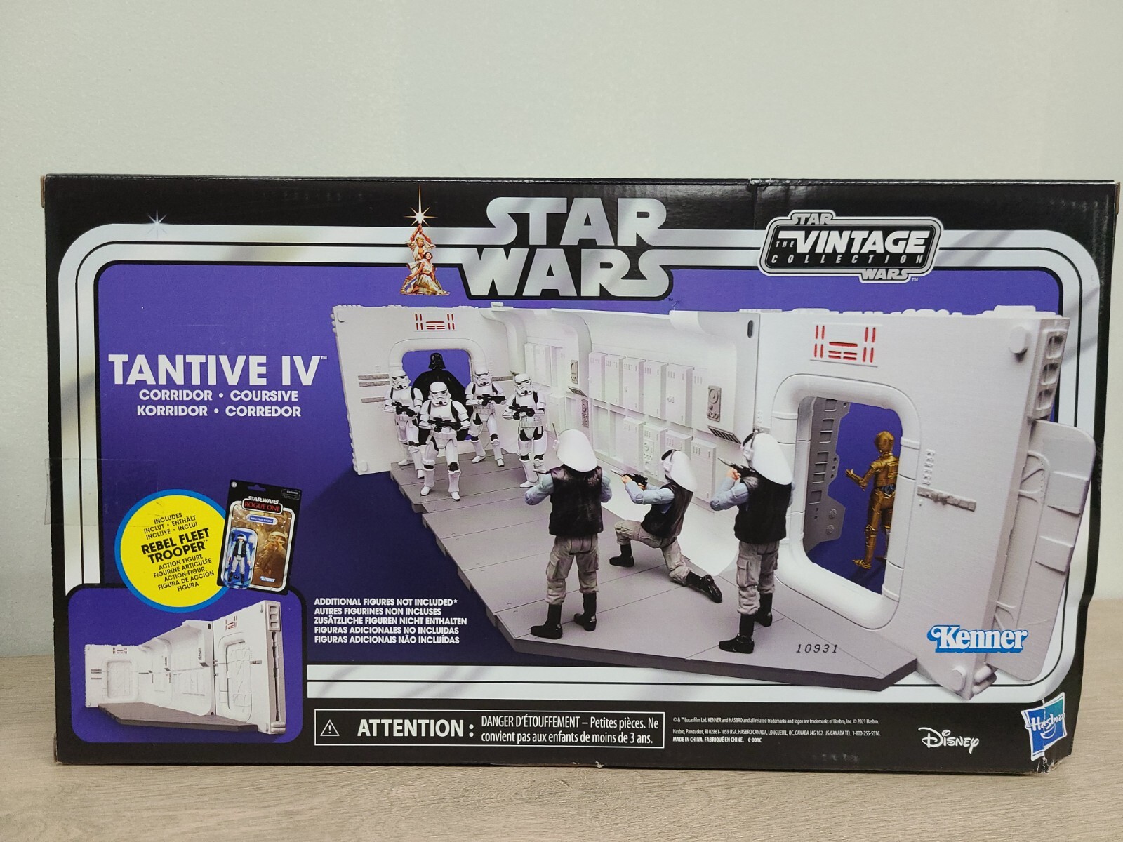 Star Wars The Vintage Collection A New Hope Tantive IV Hallway Playset Damaged Star Wars The Vintage Collection A New Hope Tantive IV Hallway Playset Damaged