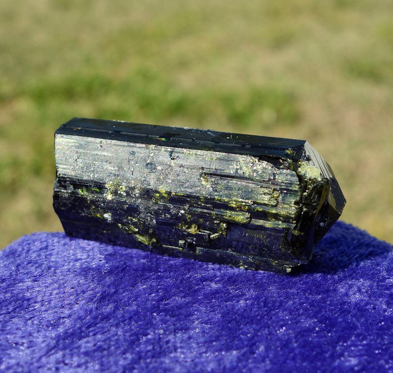 Green EPIDOTE Natural Crystal Point Specimen with Termination from Pakistan 9508