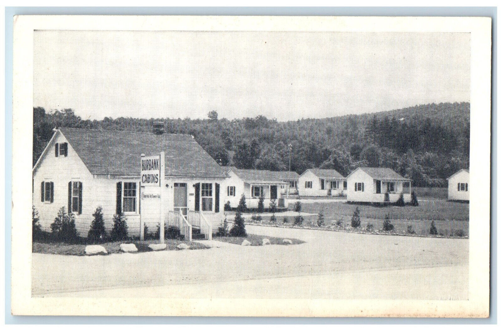 c1950\'s Burbank Cabins Route US 3 Manchester New Hampshire NH Vintage Postcard