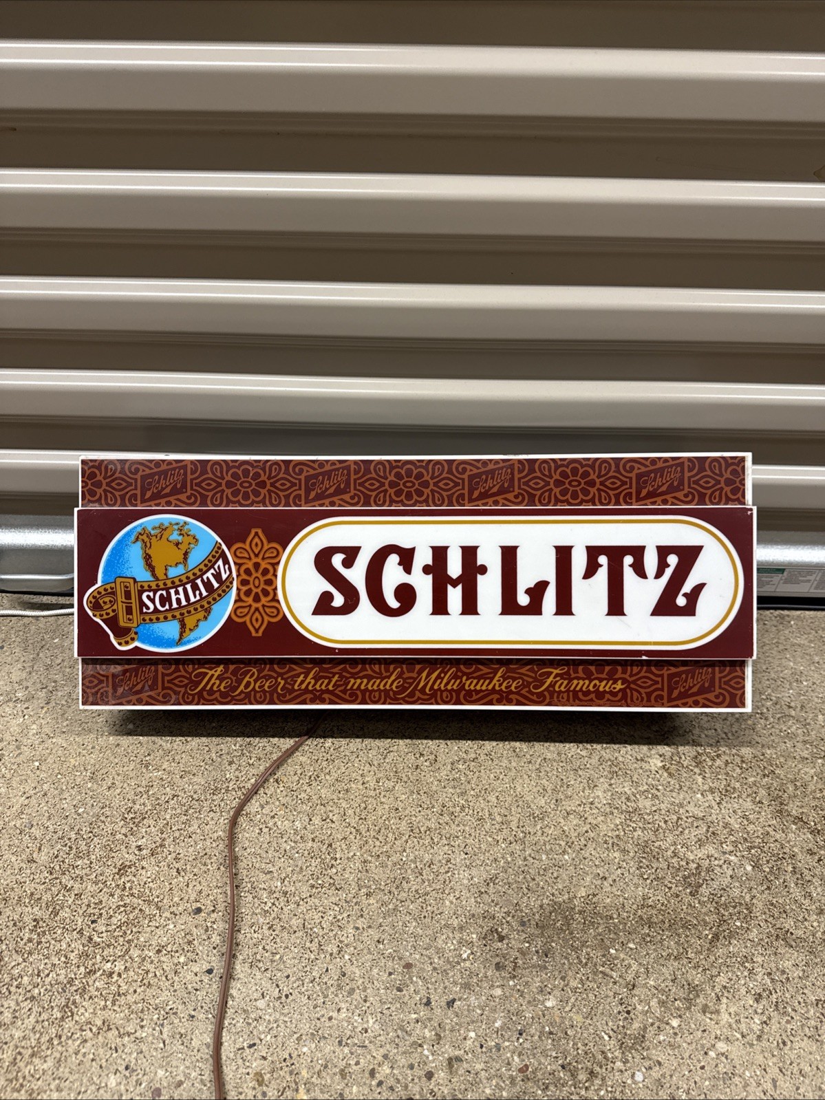 Vintage SCHLITZ Beer Advertising Plastic Lighted Wall Or Hangin Sign 1970s Vintage SCHLITZ Beer Advertising Plastic Lighted Wall Or Hangin Sign 1970s