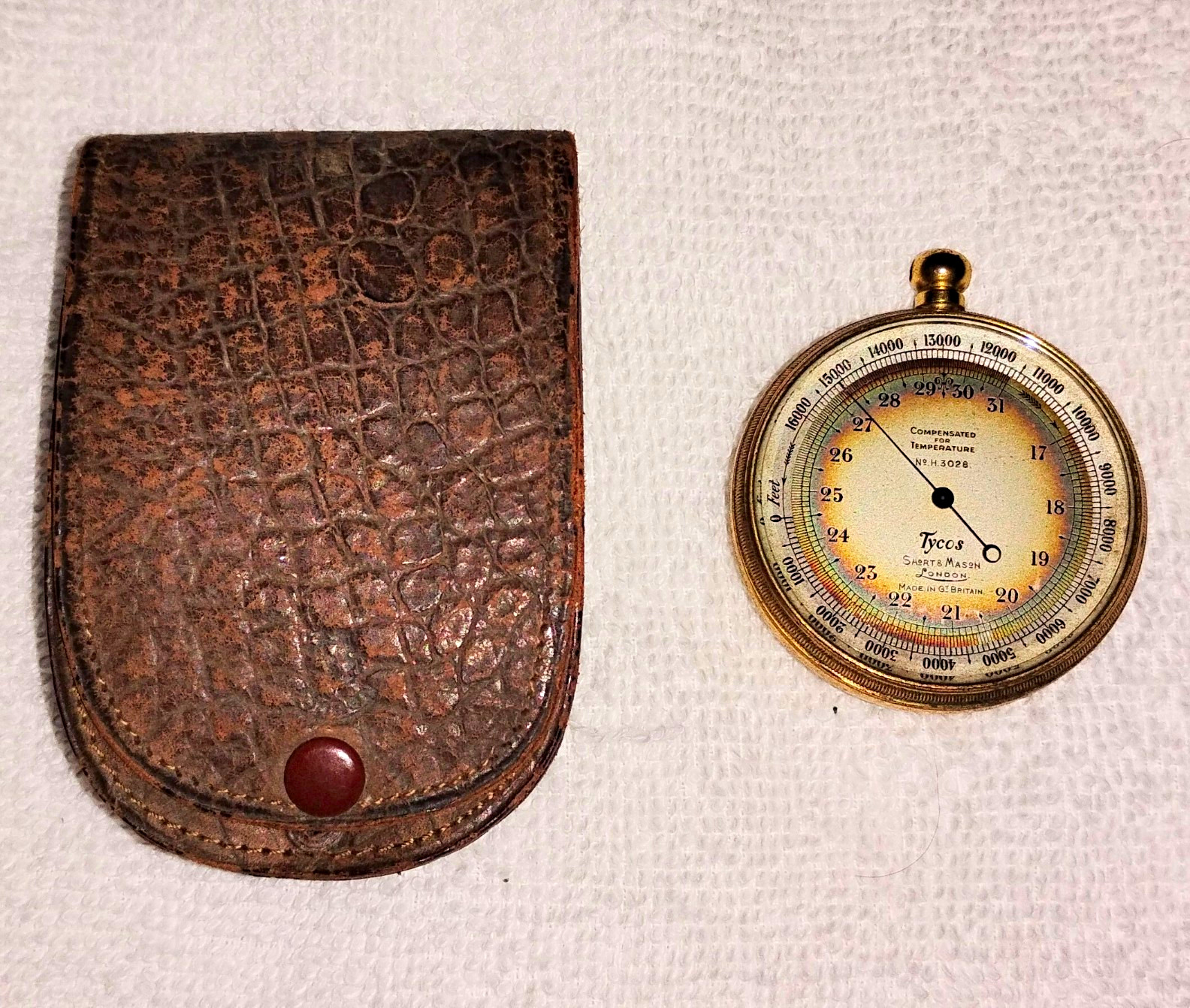 Vintage Tycos Pocket Barometer w/ Leather Case Vintage Tycos Pocket Barometer w/ Leather Case