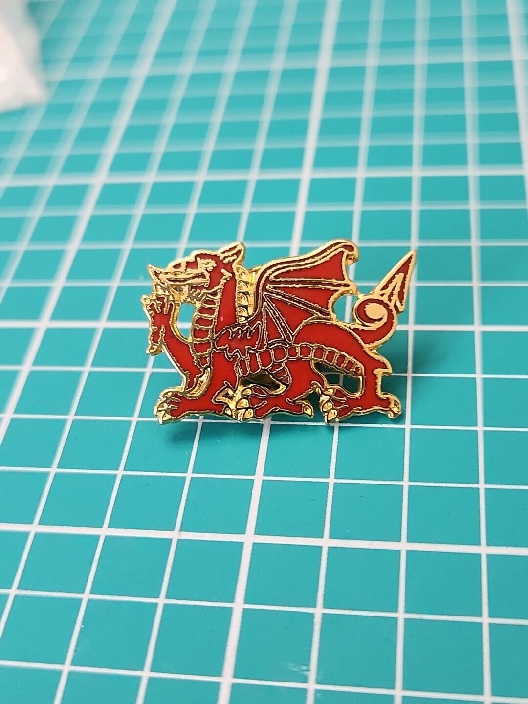 Vtg Red Viking Dragon Medieval Dragon Gold Tone Lapel Pin 