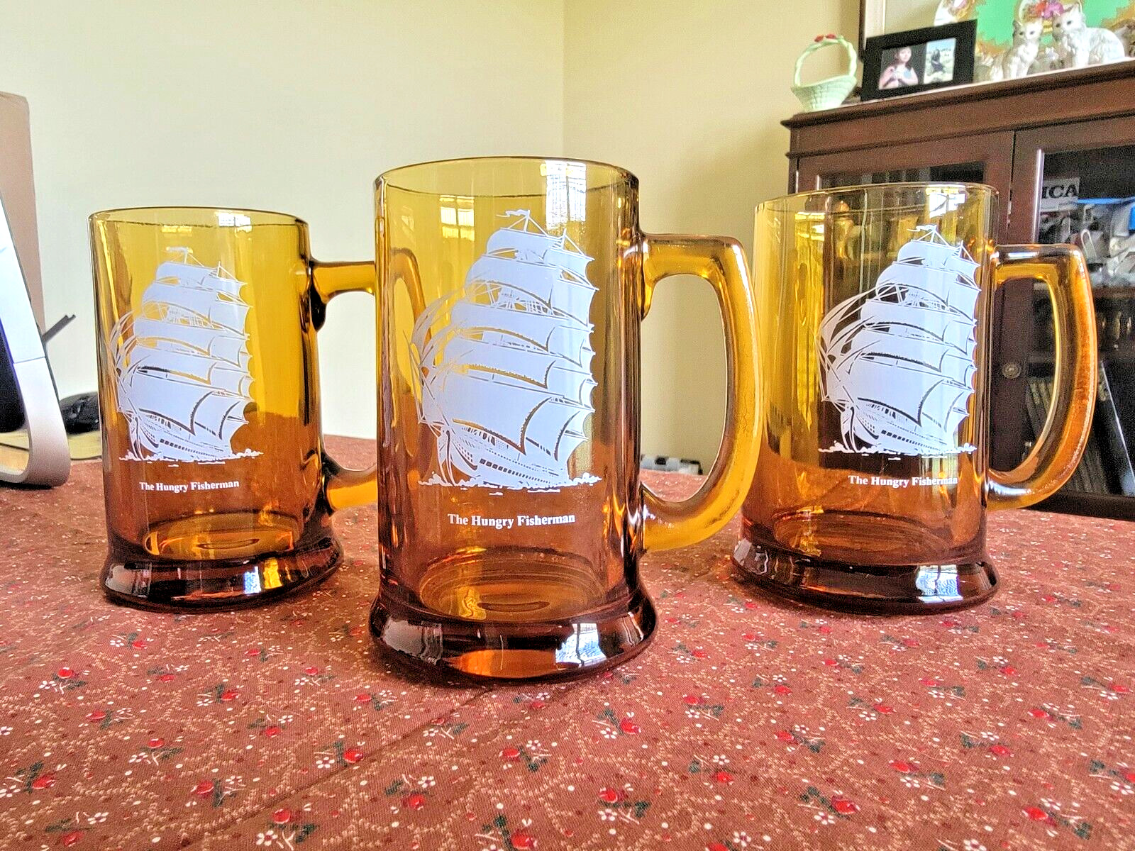 Set of 3 VTG Amber Glass Beer Mugs The Hungry Fisherman Resturant Knoxville, TN