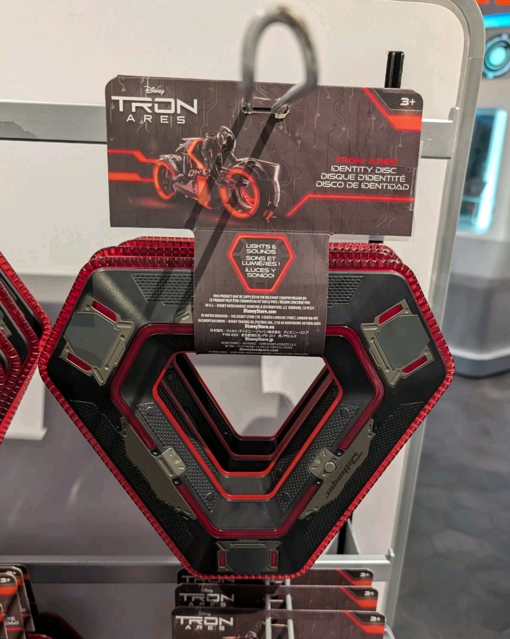 NEW💥WDW Disney Parks 2025 Tron: Ares Identity Disc Collectible