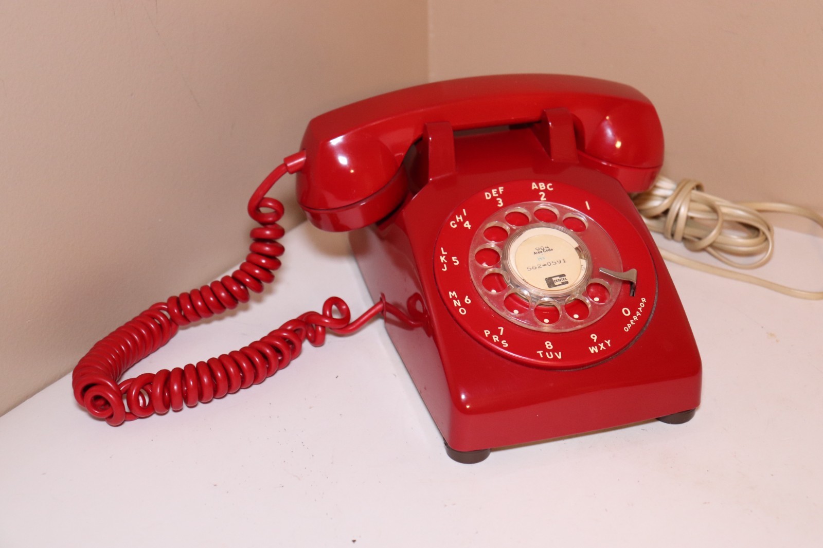 Vintage ITT RED ROTARY DIAL Desk Telephone 1970\'s Retro MCM
