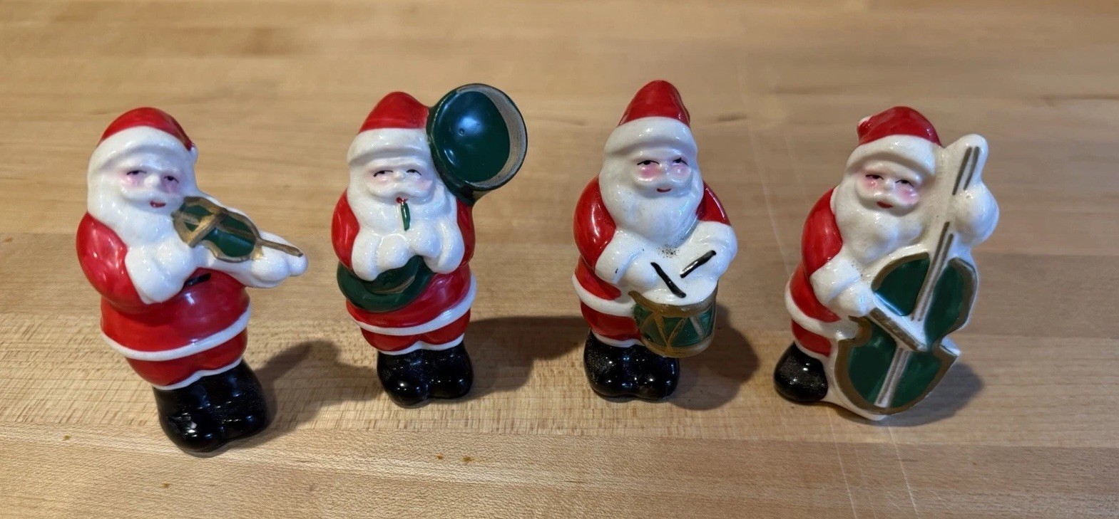 Set Of 4 Vintage SANTA Band/Orchestra Salt & Pepper Shakers Made in Japan 3-1/2