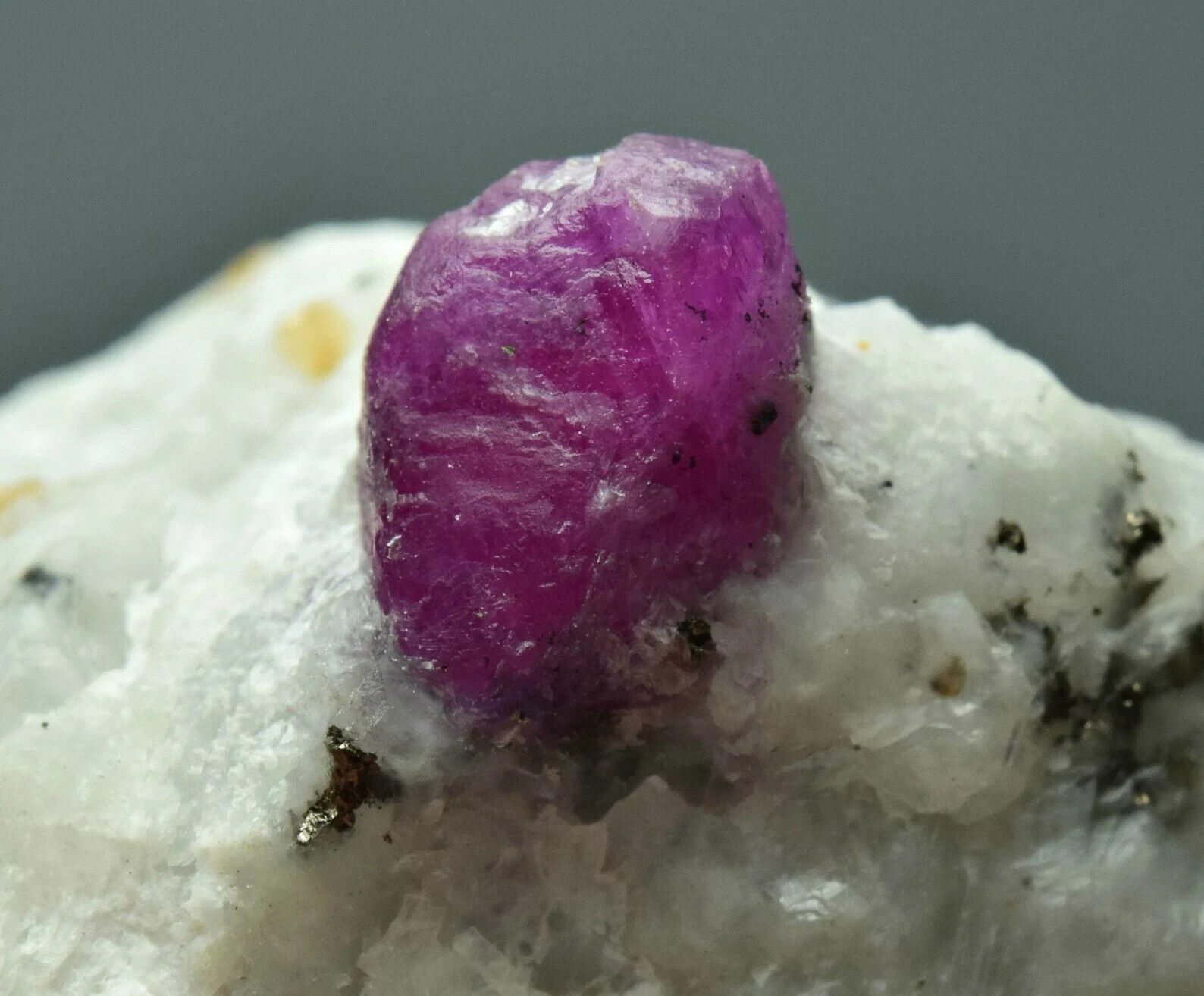 114 Gram Natural RUBY Crystal Specimen From Jigdalik Afghanistan