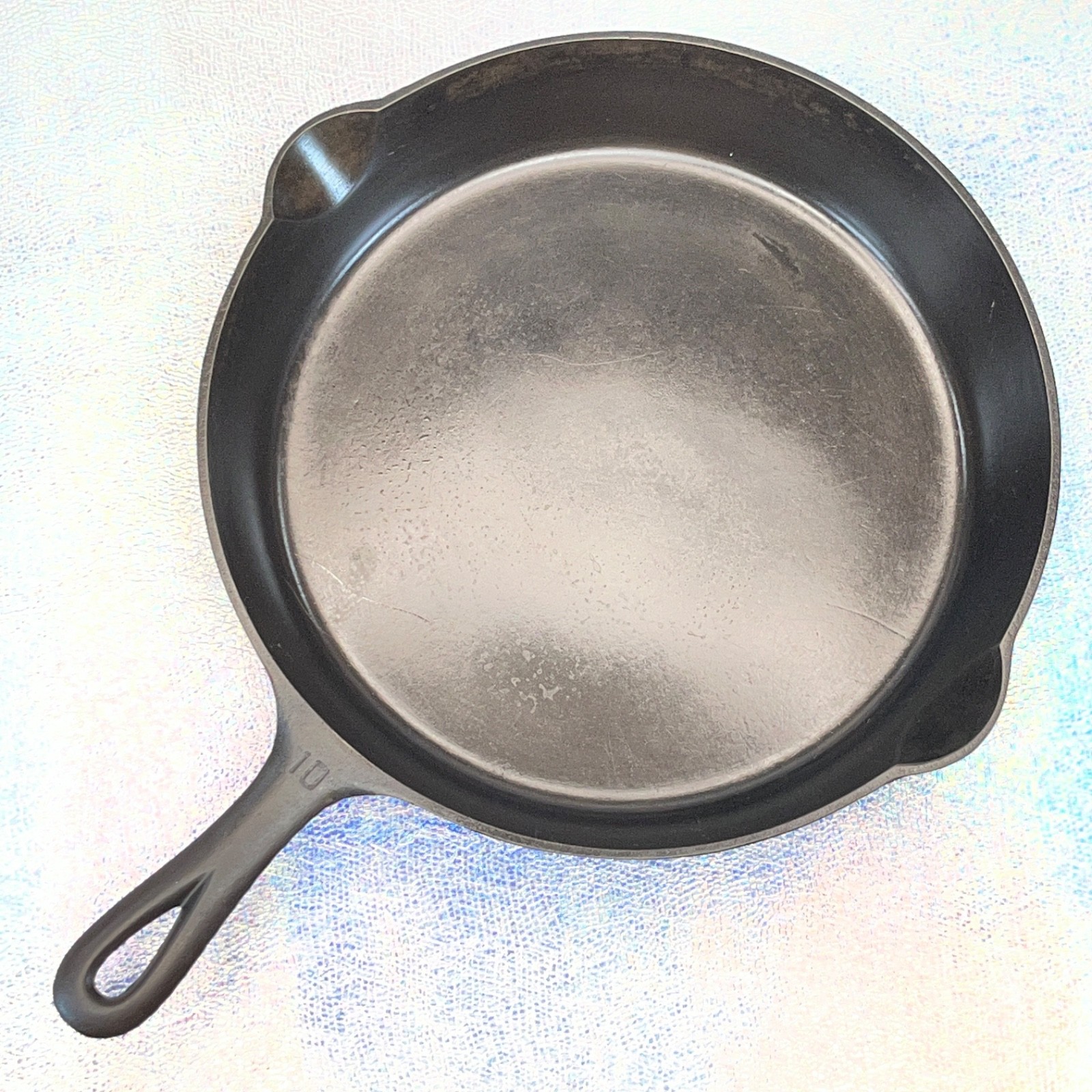 Smoke Ring Griswold Cast Iron Skillet #10 Large Block Logo Erie PA 716