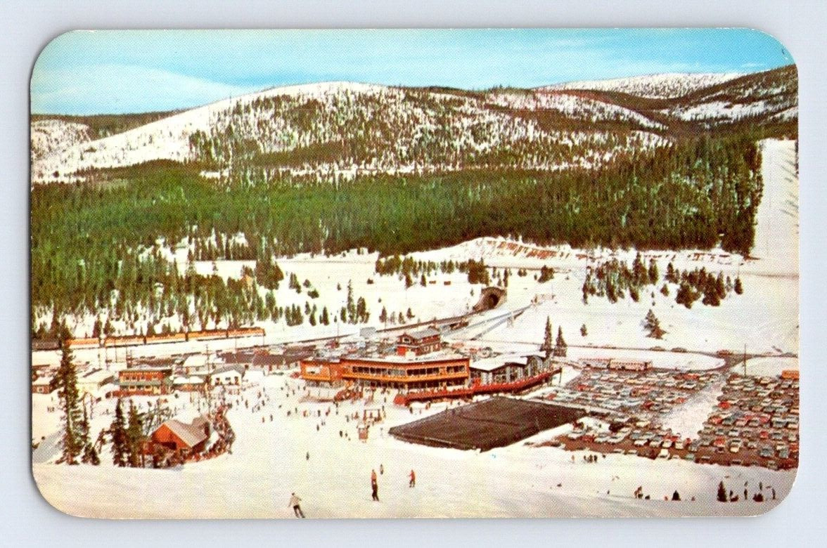 1960'S. WINTER PARK SKI AREA, LOWER HUGHER SKI RUN, COLORADO. POSTCARD. SM20