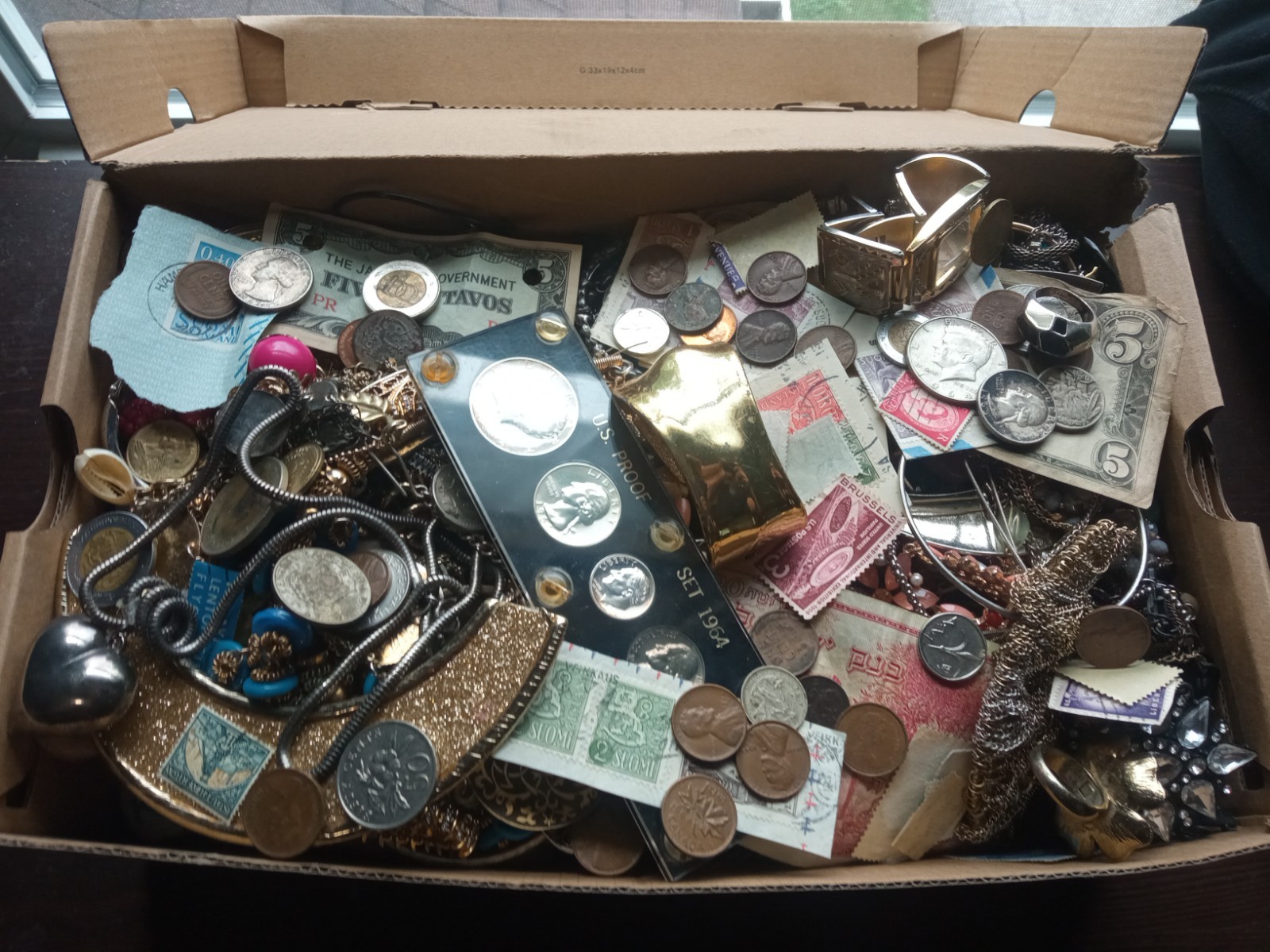 Junk Drawer Lot ,Silver,Coins, Jewelry Vintage Collectibles And More... Junk Drawer Lot ,Silver,Coins, Jewelry Vintage Collectibles And More...