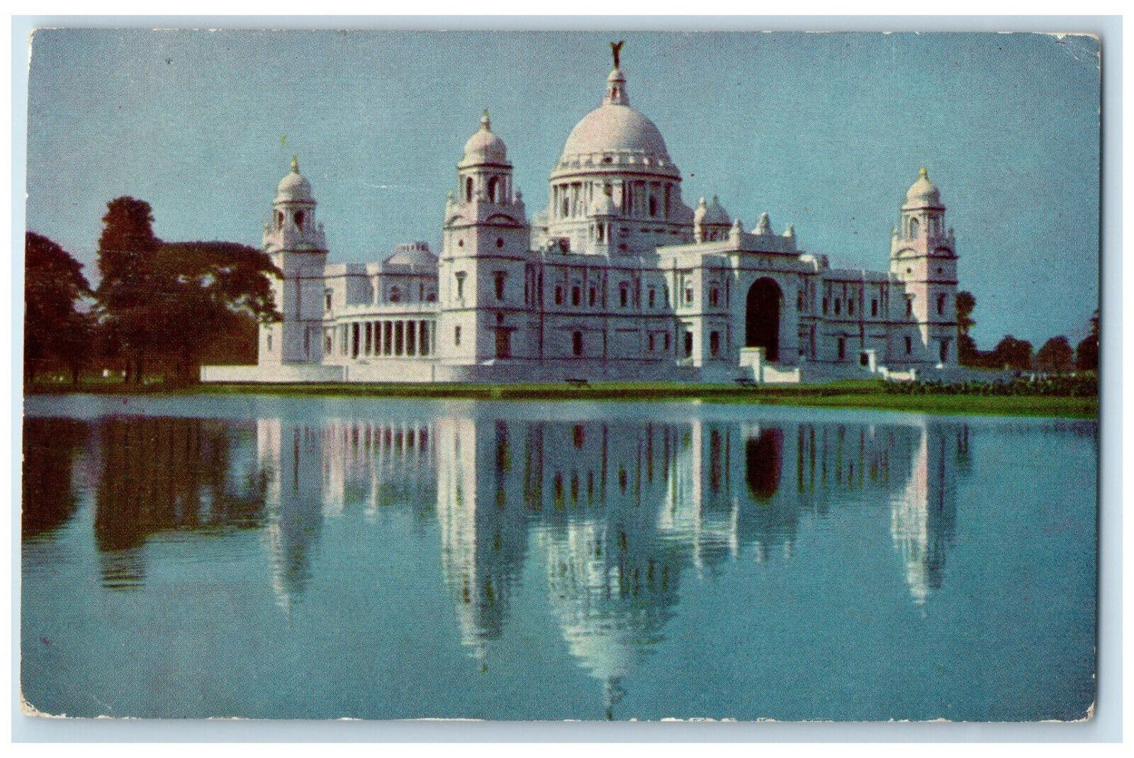 c1950\'s Japan Air Lines Victoria Memorial Calcutta India Vintage Postcard