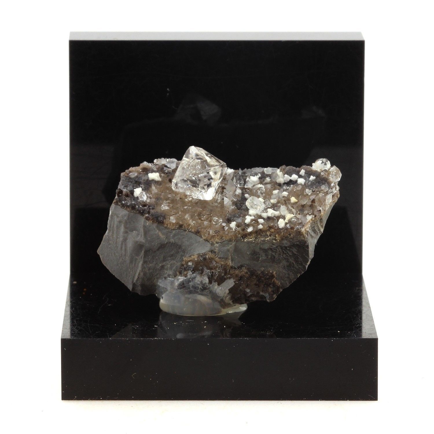 stones And Minerals. Septaria, Diamond Quartz. 57.8 Ct. Ribiers, Hautes-Alpes stones And Minerals. Septaria, Diamond Quartz. 57.8 Ct. Ribiers, Hautes-Alpes