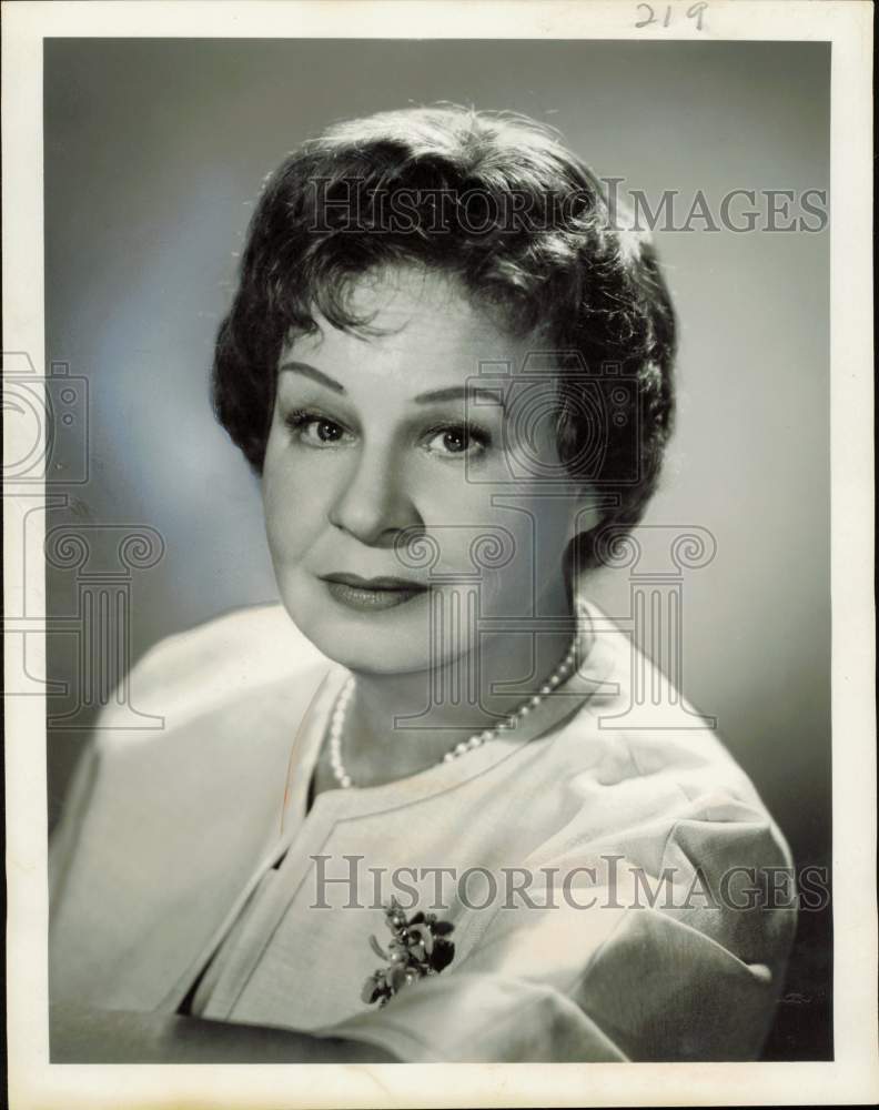 1961 Press Photo Actress Shirley Booth of \