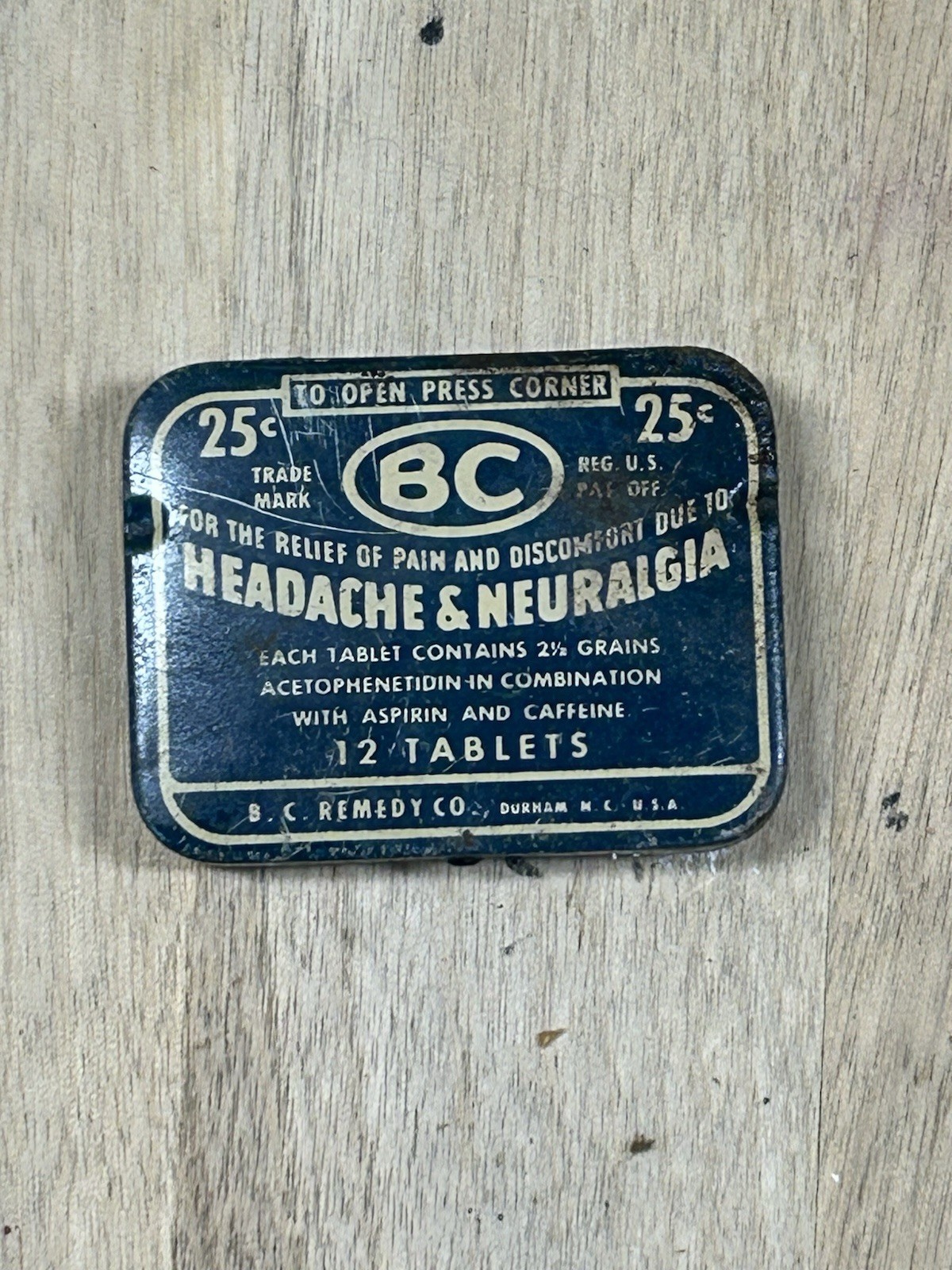 Vintage 1940s 1950s BC Headache Tablets 25c Tin B.C.