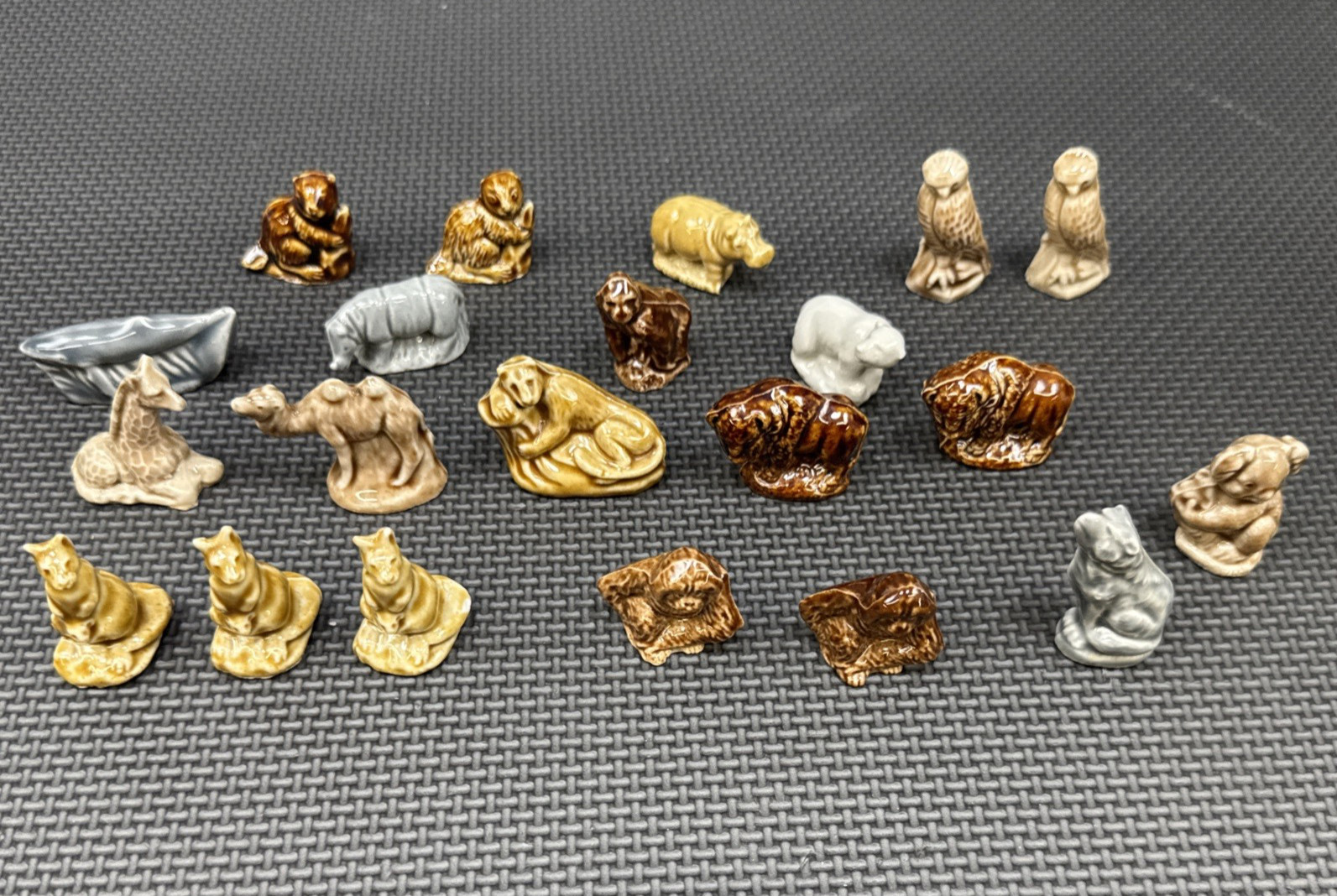 Vintage Wade England Whimsies Lot of 21 Small Animal Figurines Figures (Read) Vintage Wade England Whimsies Lot of 21 Small Animal Figurines Figures (Read)