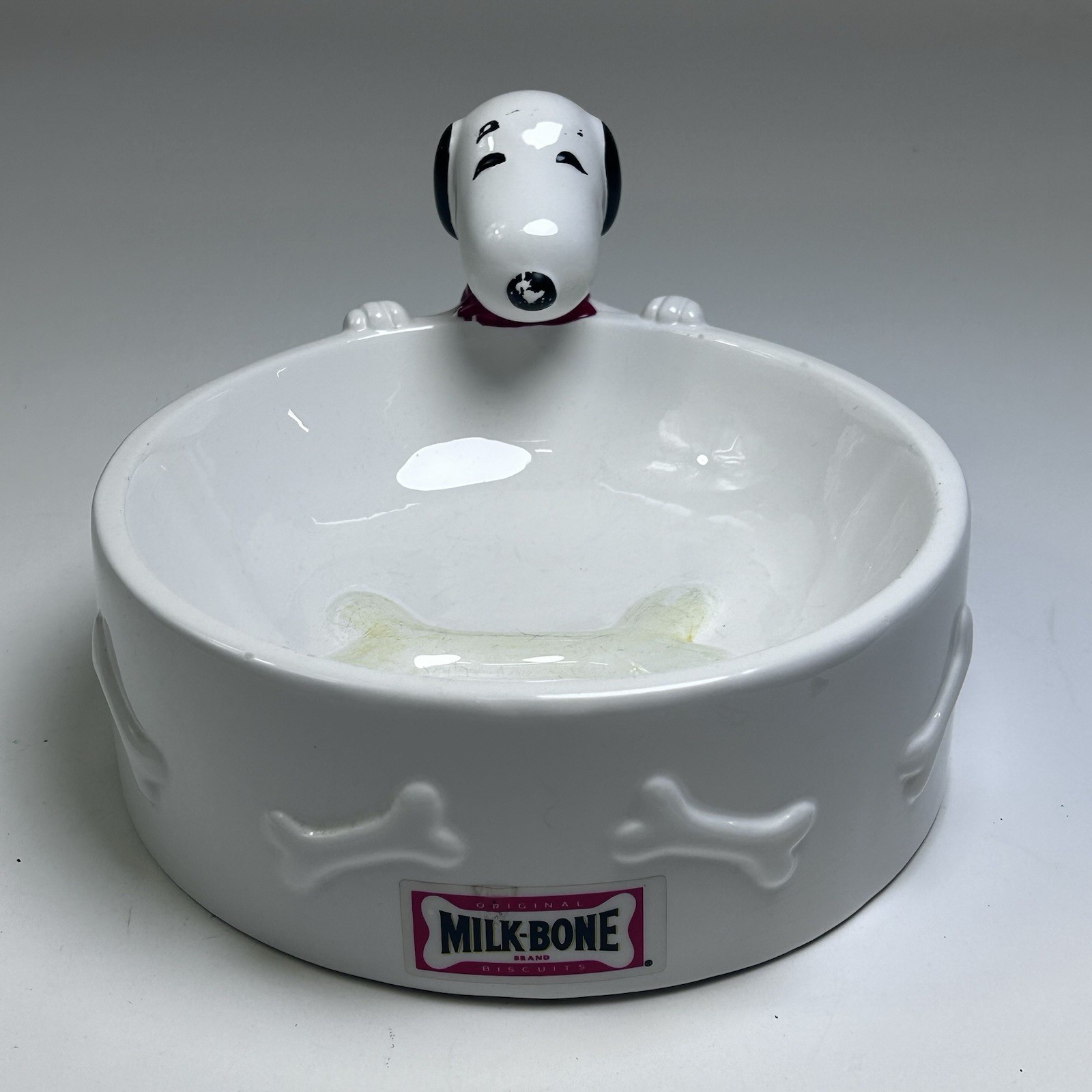 Vintage Milk Bone Dog Treats Promo Peanuts Snoopy Bowl Dish By Benjamin & Medwin Vintage Milk Bone Dog Treats Promo Peanuts Snoopy Bowl Dish By Benjamin & Medwin