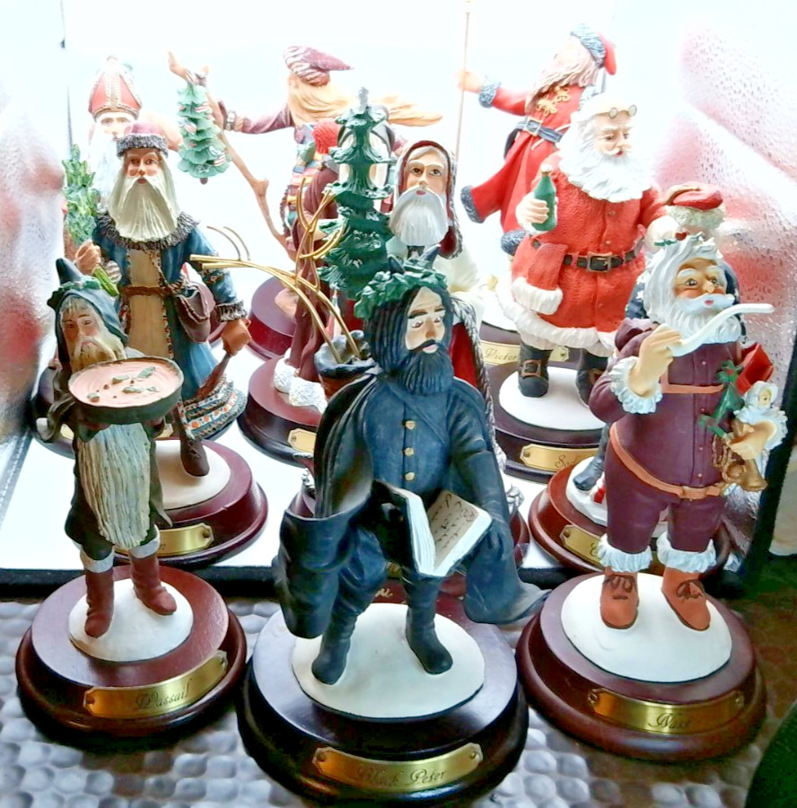 Duncan Royale History of Santa Claus Collection - 12 Figurines (6-8\