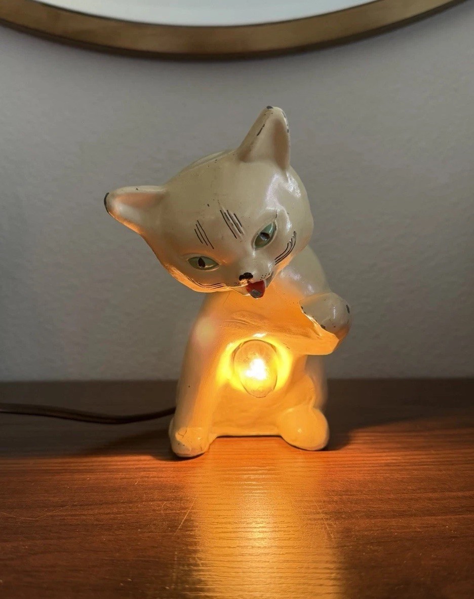 Vintage Ceramic Cat Kitten Lamp Night Light Green Eyes Working Kitsch 5.75”