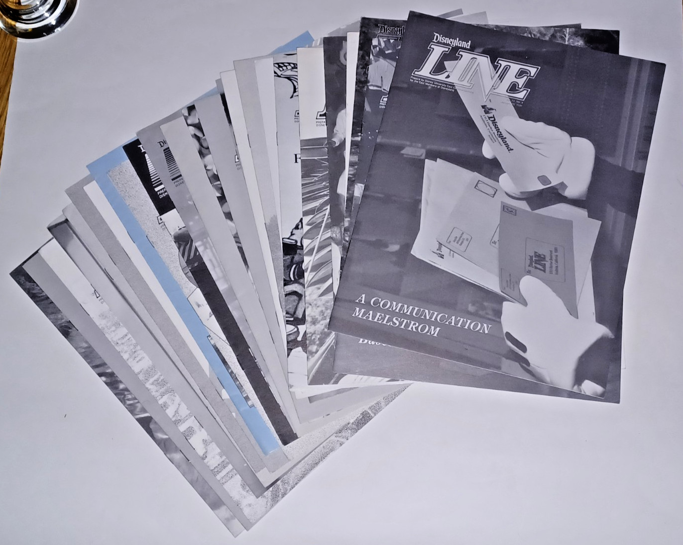 Disneyland Cast LINE Newsletters/ Twenty-Five (25) Weekly issues 1980s-1990s PP2