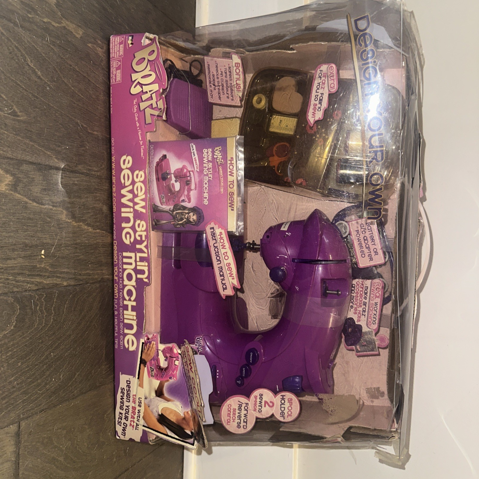 BRATZ Sew Stylin’ Sewing Machine - Rare Vintage - NEW in box ( read) BRATZ Sew Stylin’ Sewing Machine - Rare Vintage - NEW in box ( read)