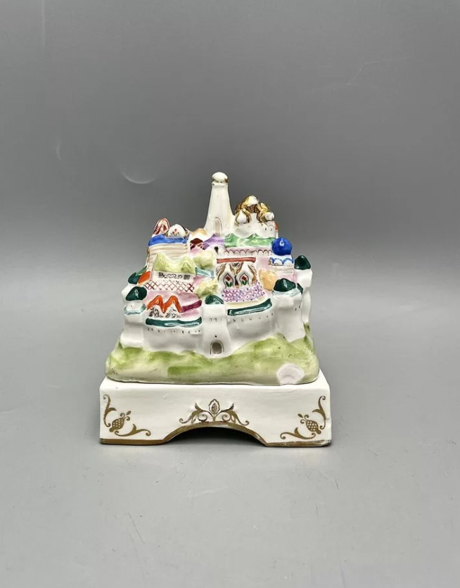 Vintage 1955 Dulevo USSR Miracle City Porcelain Hand Painted Jewelry Box Marked