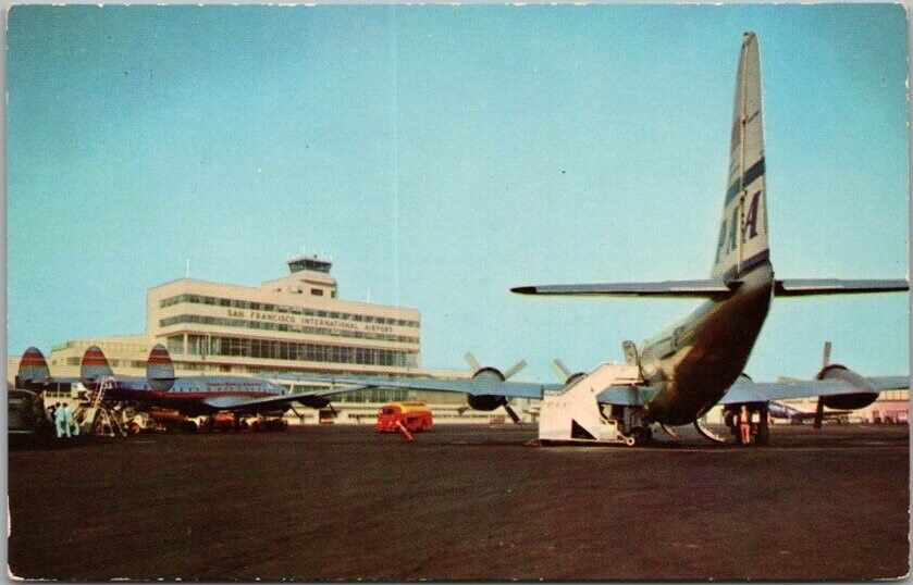 c1950s San Francisco, California Postcard INTERNATIONAL AIRPORT / SFO - Unused