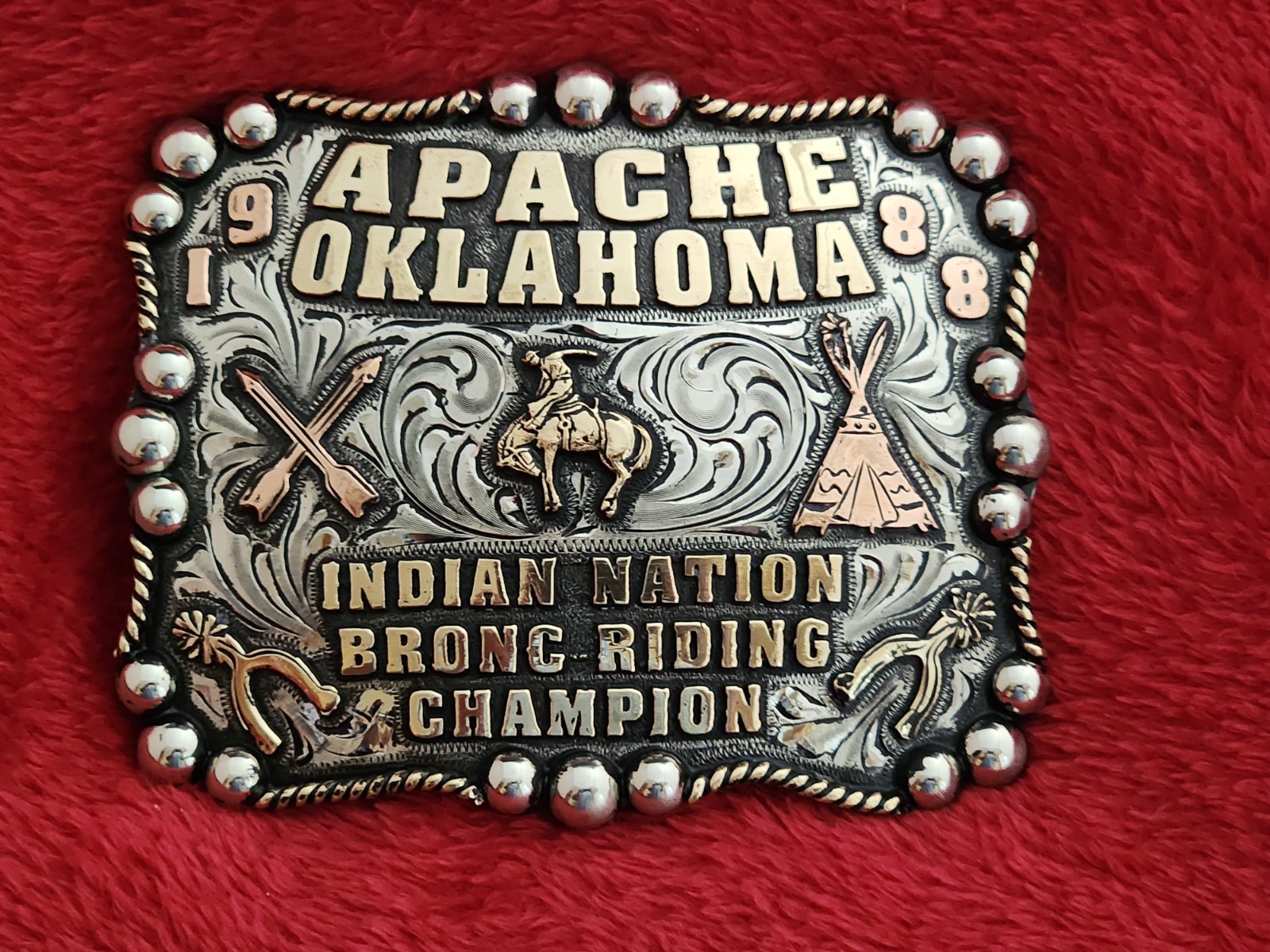 Bronc Riding INDIAN Rodeo Champion Trophy Buckle☆Apache Oklahoma☆1988☆Rare☆612