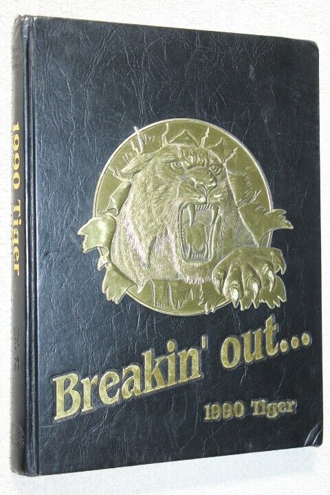 1990 Tigard High School Yearbook Annual Tigard Oregon OR - Tiger 90 Vol. 62