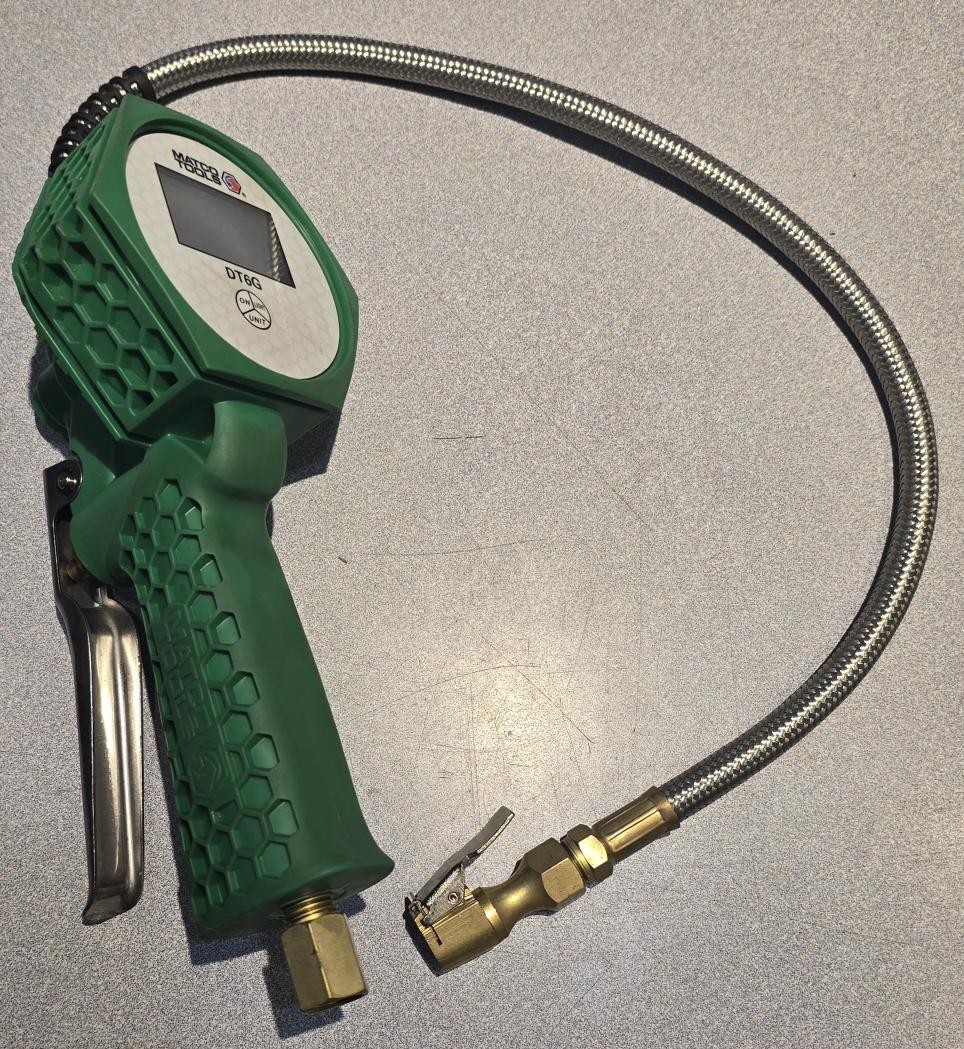 Matco Tools DT6G Digital Tire Inflator Air Pressure Gauge Green (CLN074648)