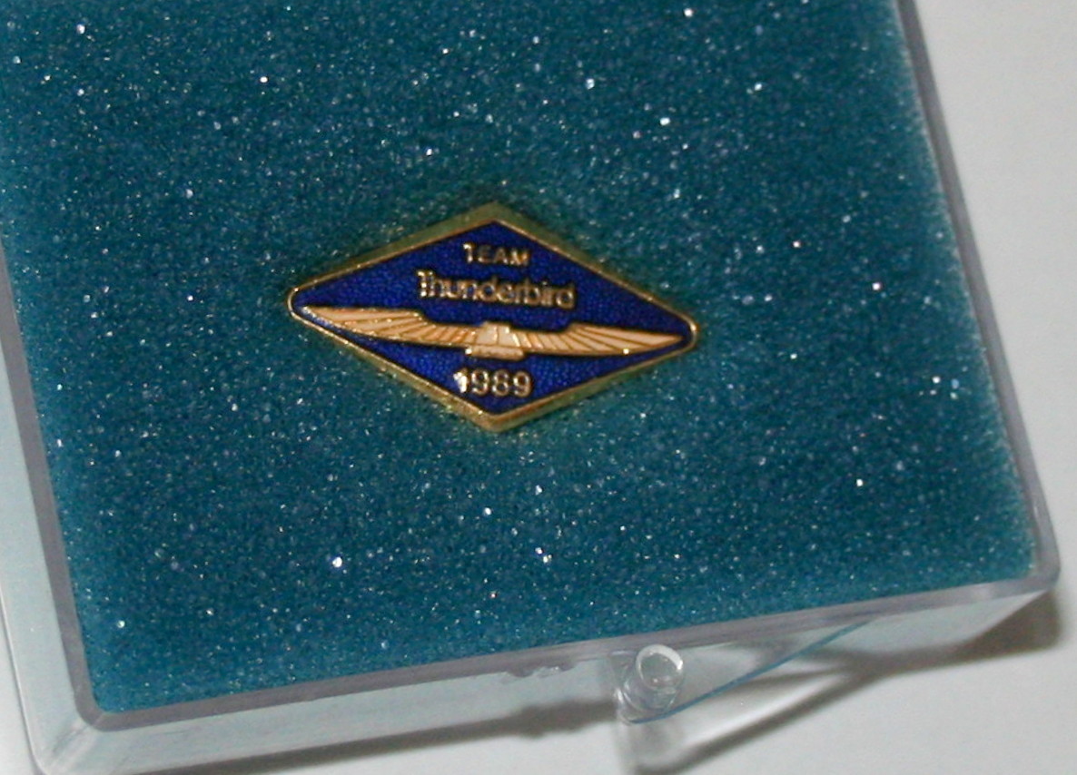 Rare Ford 1989 Team Thunderbird Auto Car Employee Lapel Hat Pin Tie Tac New MIB
