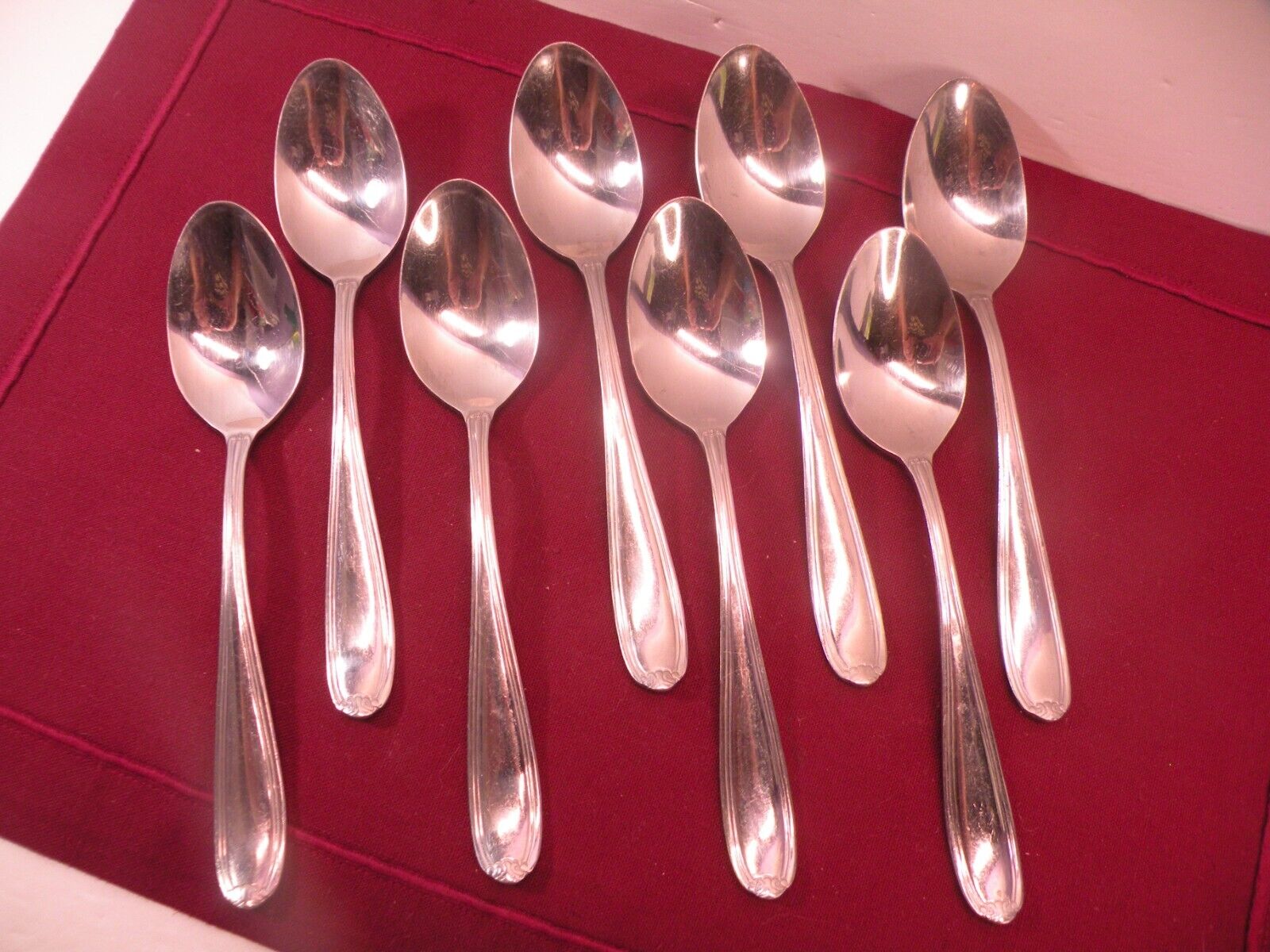Set Of 8 Pfaltzgraff Linden Stainless steel Place Oval Soup Spoons 7 3/8\