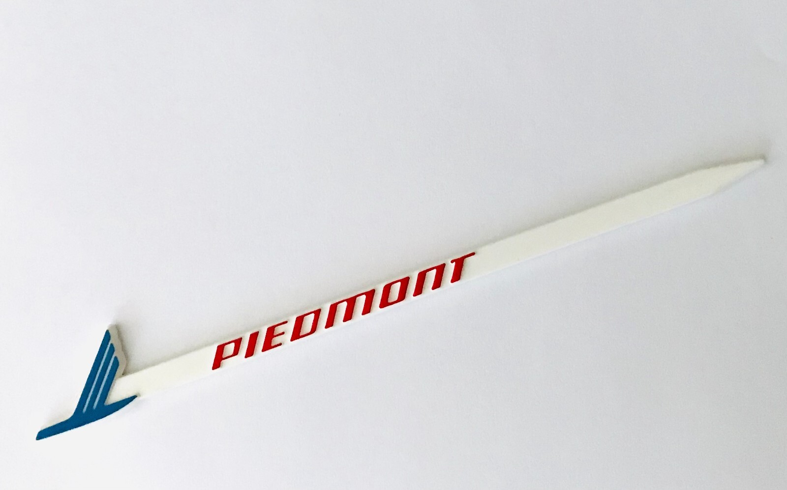 Vintage Piedmont Airlines Stir Stick Swizzle Cocktail Stirrer Plastic MCM White Vintage Piedmont Airlines Stir Stick Swizzle Cocktail Stirrer Plastic MCM White