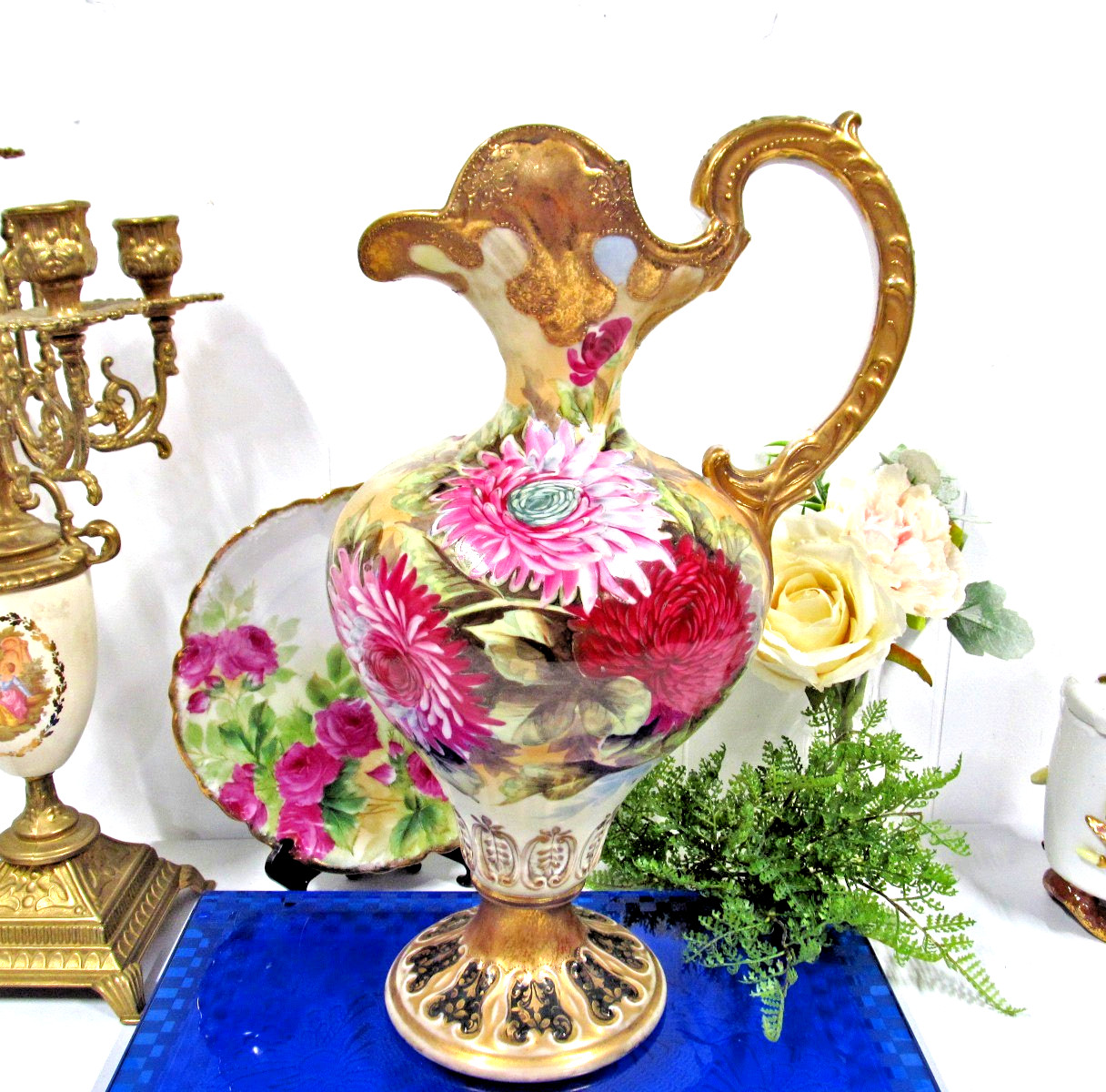 Royal Kinran Nippon cabbage rose mums  vase Pitcher Urn thick gold