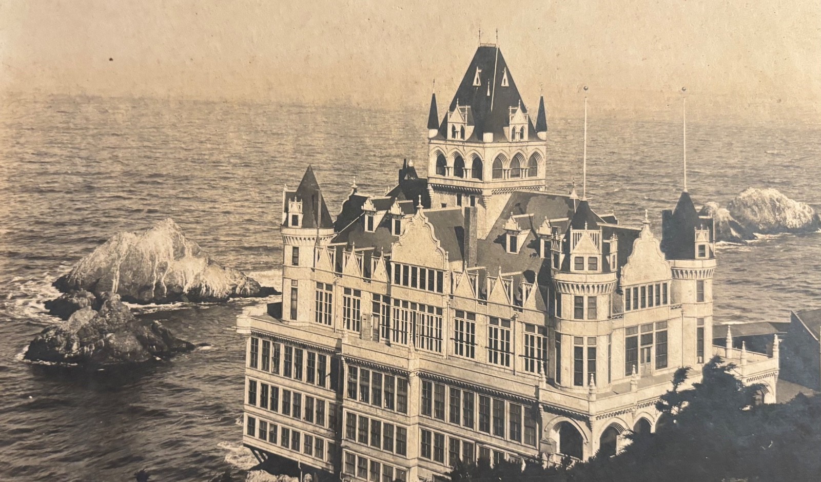 Original Large Mounted Photo c 1905 CLIFF HOUSE by Henderson Before The Fire Original Large Mounted Photo c 1905 CLIFF HOUSE by Henderson Before The Fire
